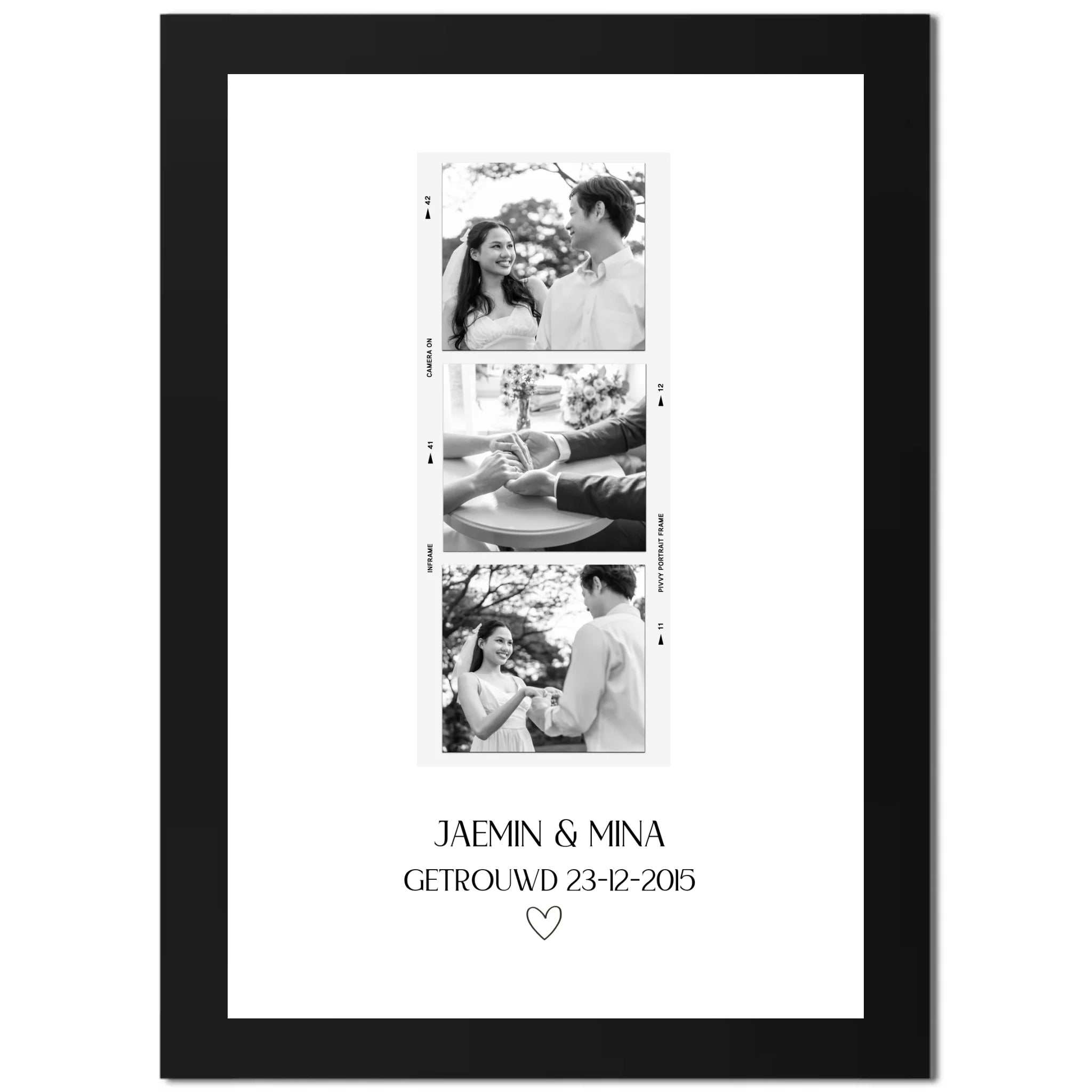 Mockup-Framed-Black-2030