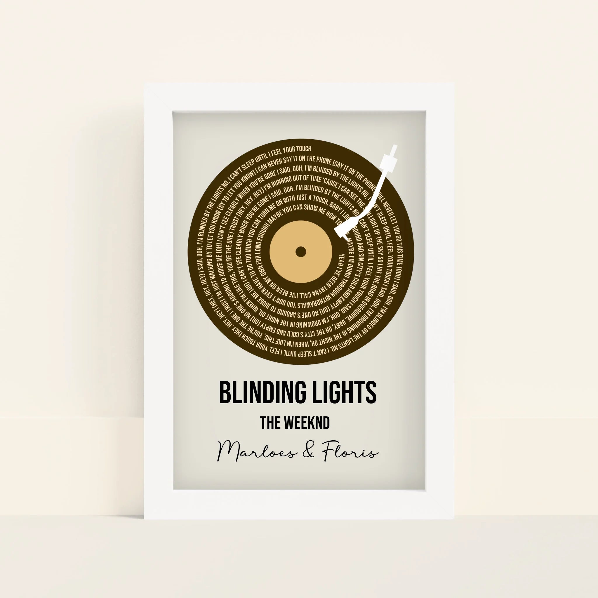 Mockup-Framed-White-2030