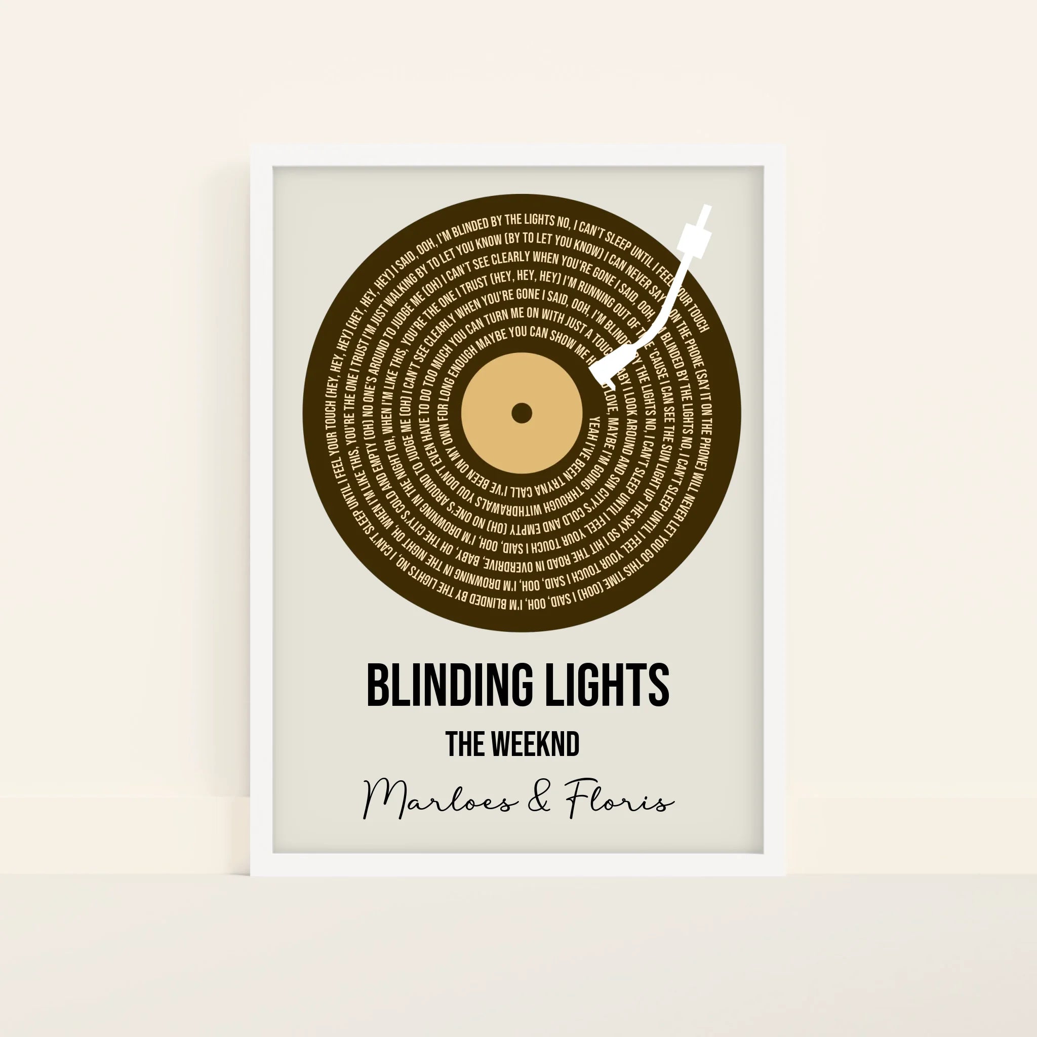 Mockup-Framed-White-5070