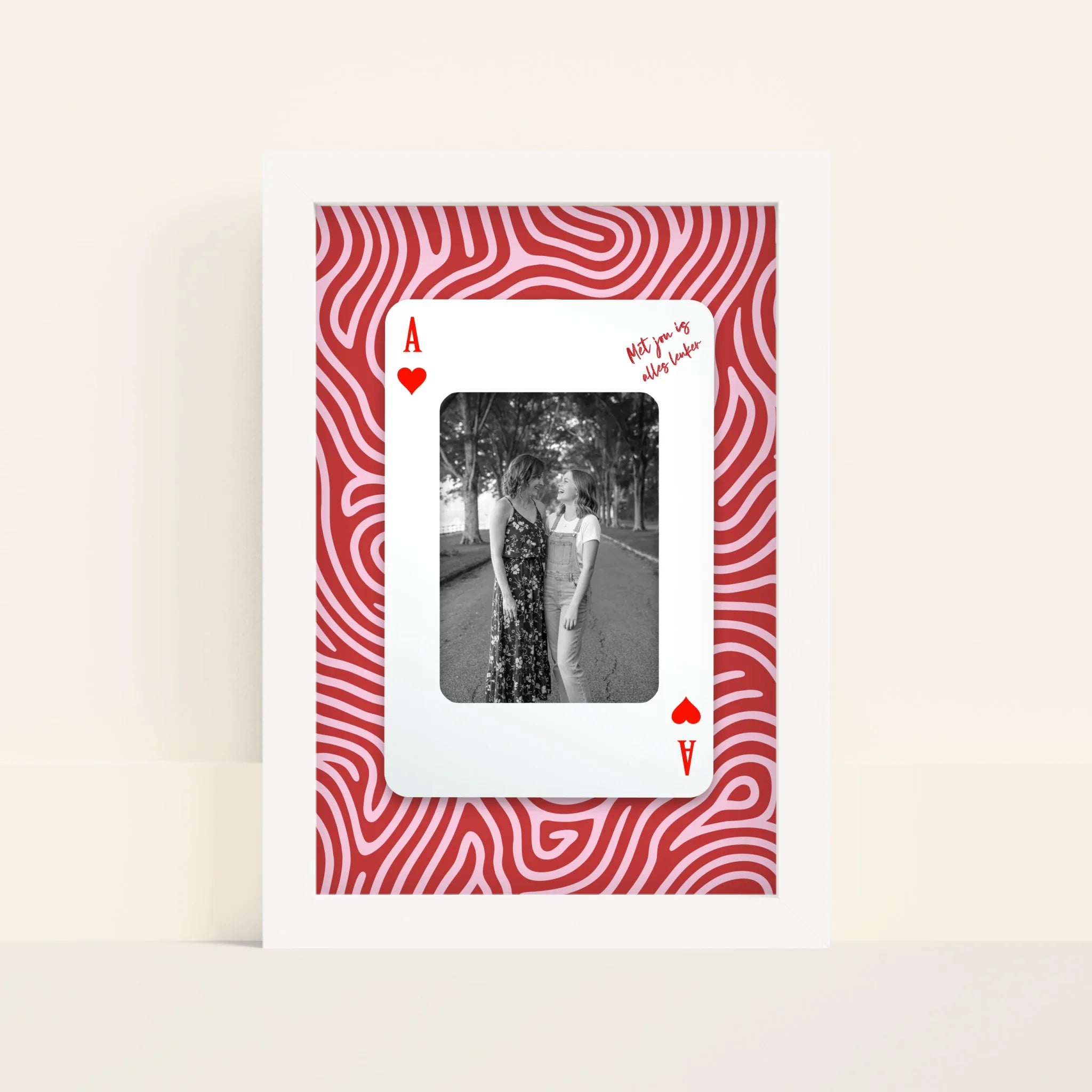 Mockup-Framed-White-2030