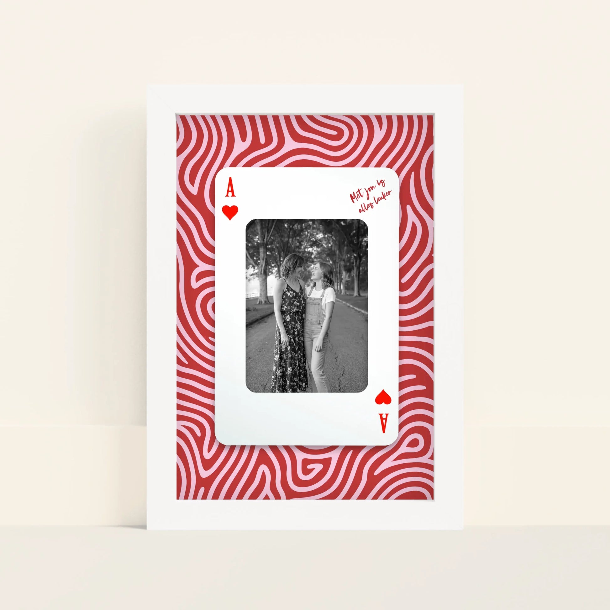 Mockup-Framed-White-2030