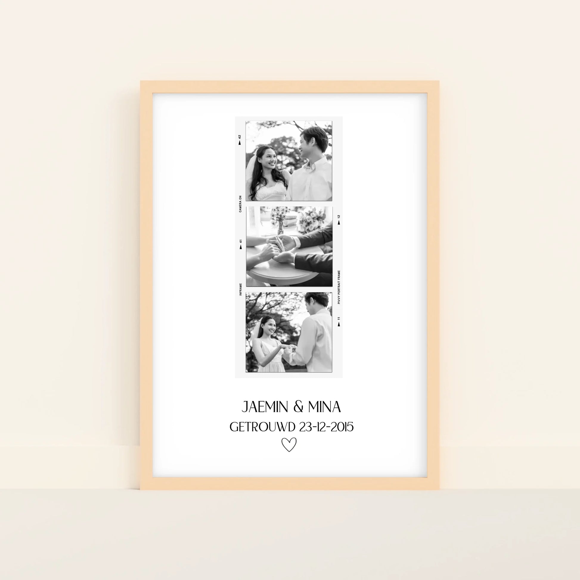 Mockup-Framed-Wood-5070