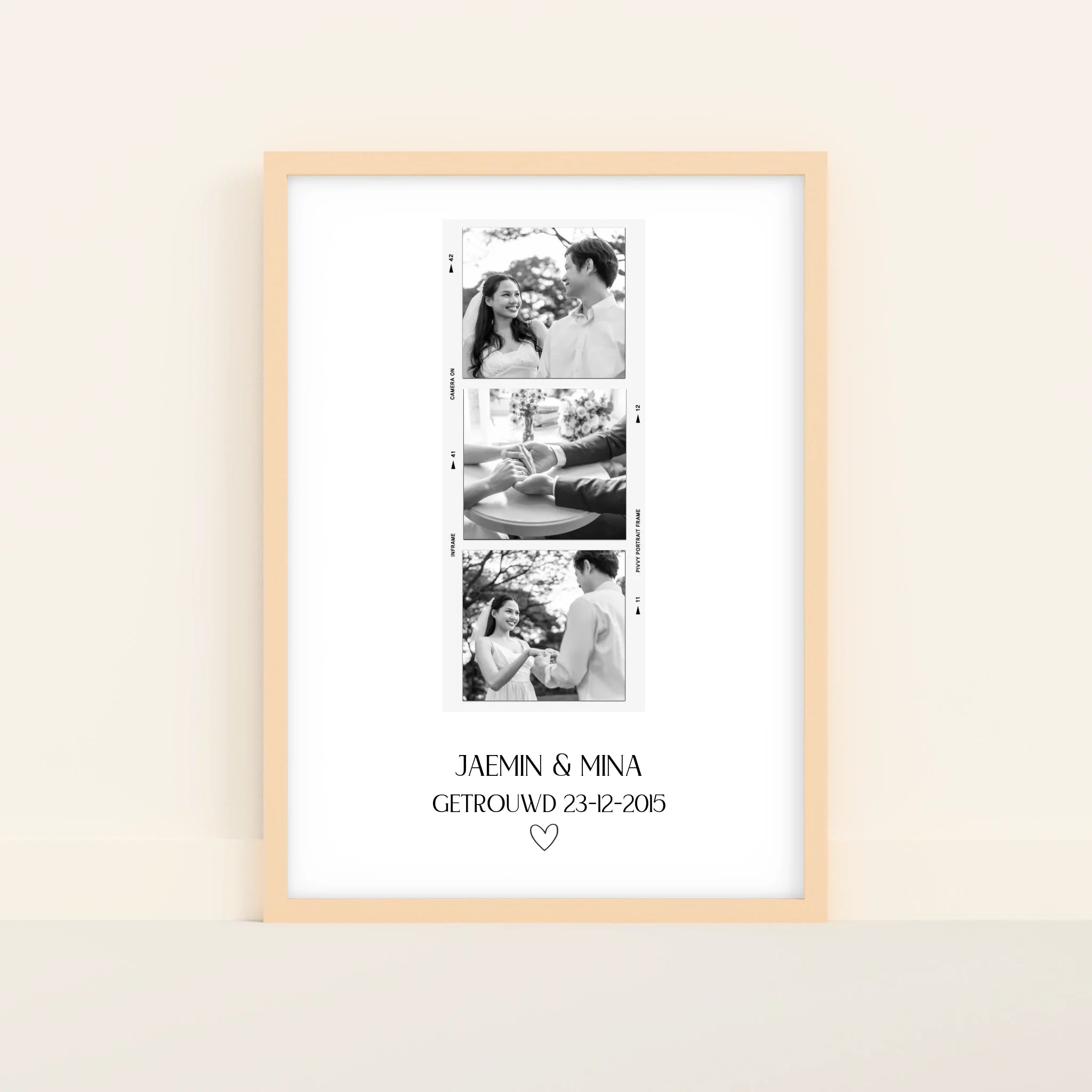 Mockup-Framed-Wood-5070