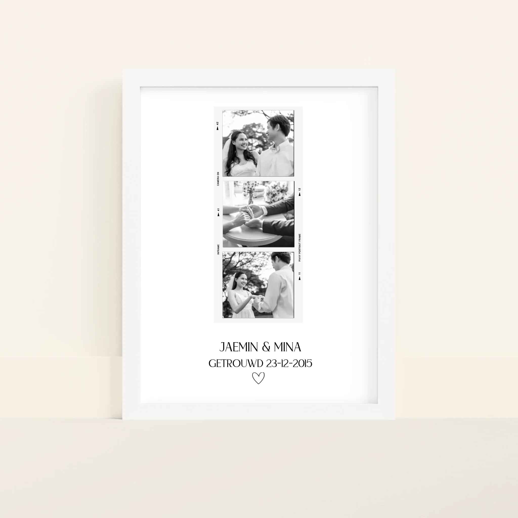 Mockup-Framed-White-3040
