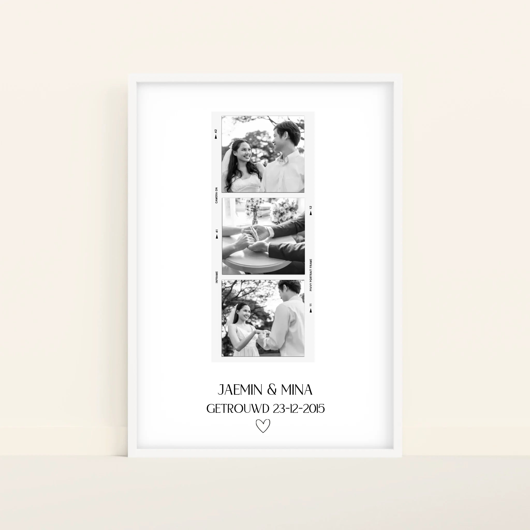 Mockup-Framed-White-70100
