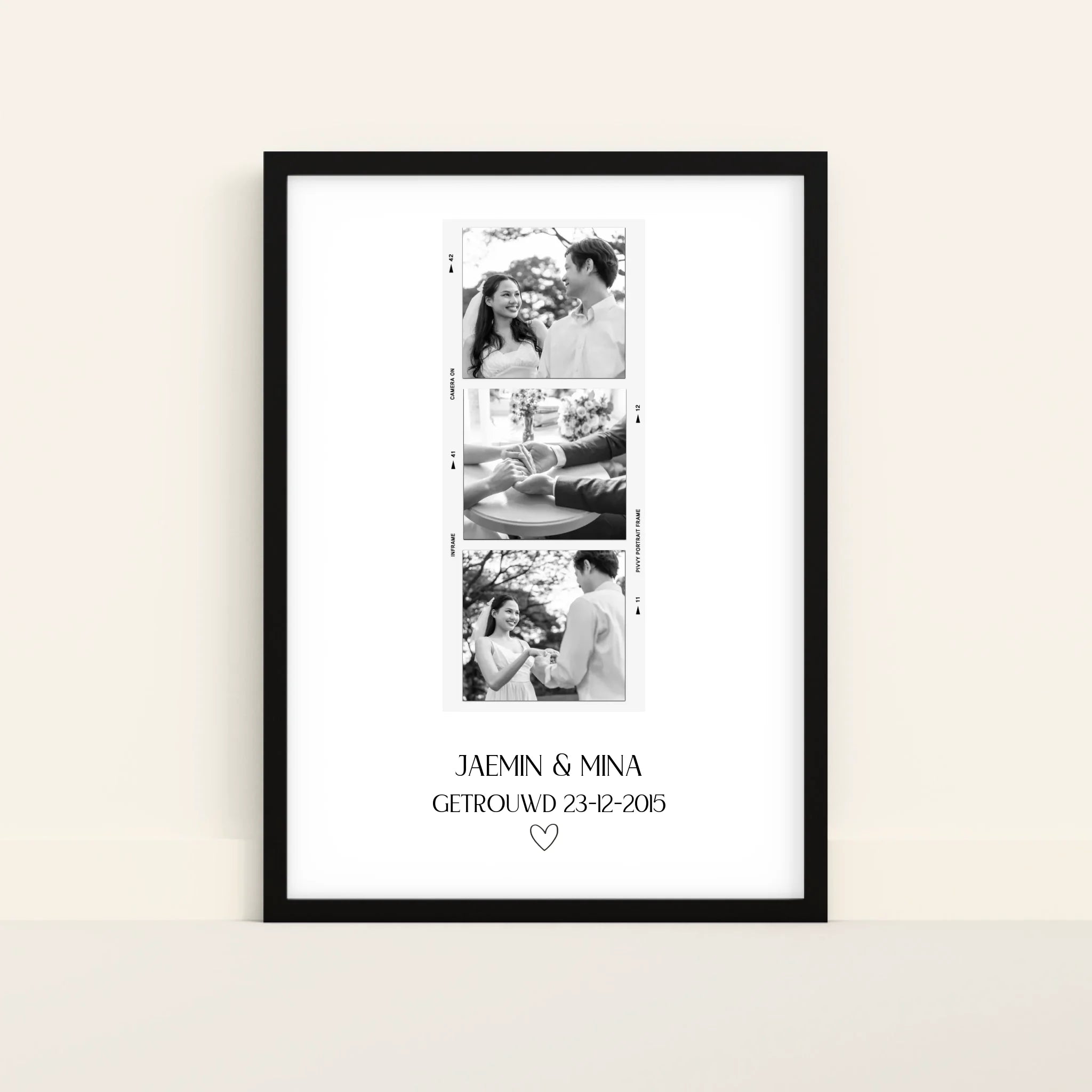 Mockup-Framed-Black-5070