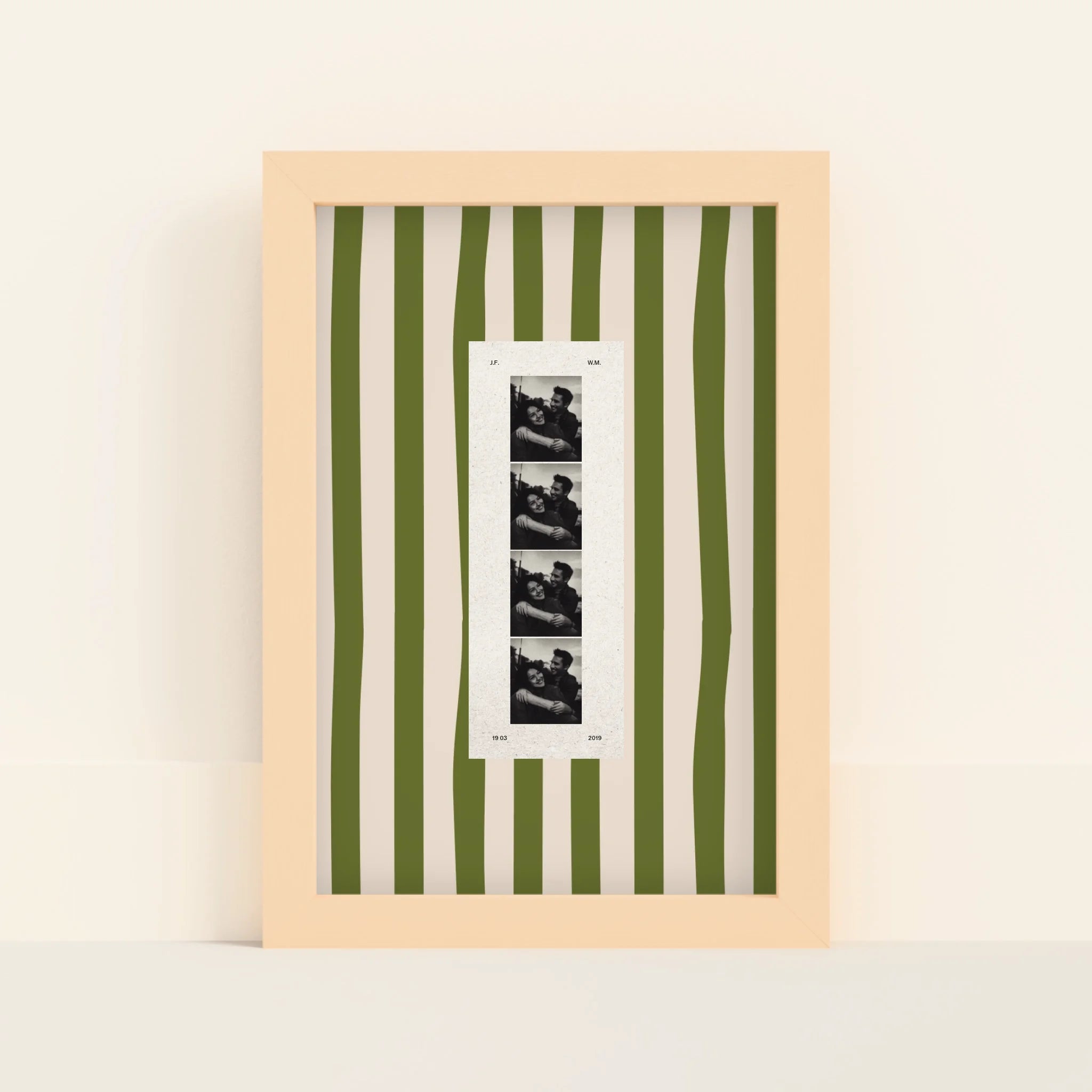 Mockup-Framed-Wood-2030