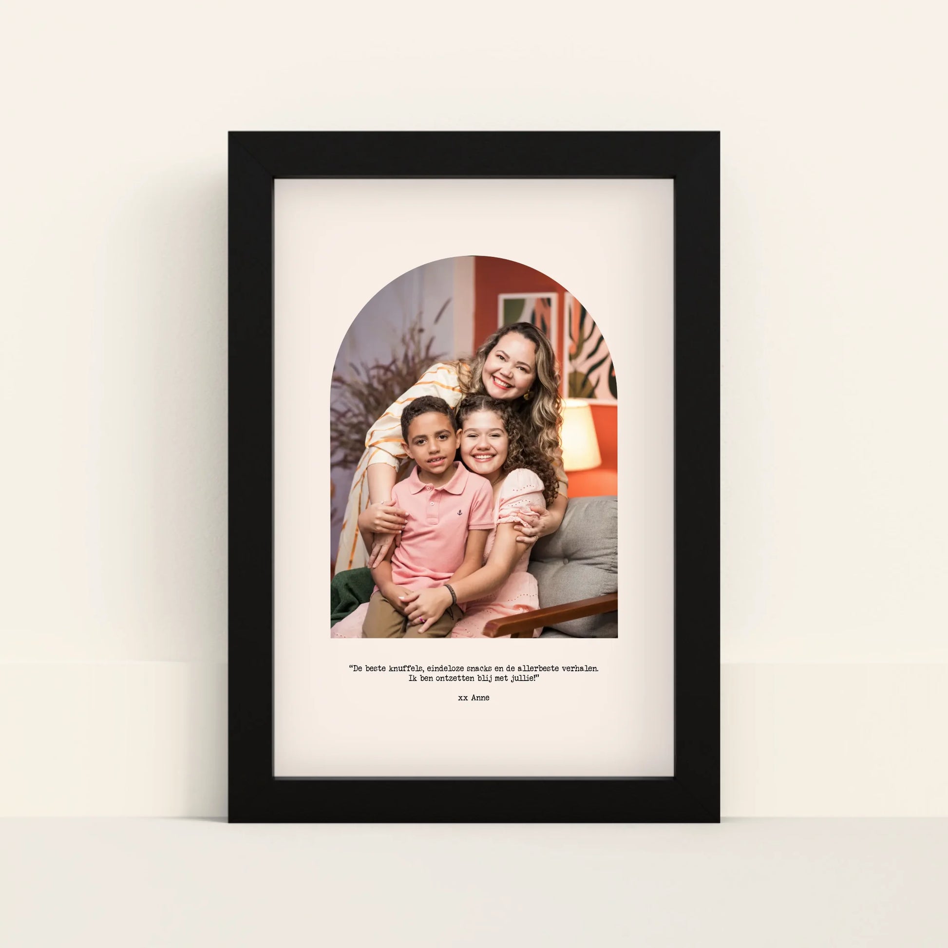 Mockup-Framed-Black-2030