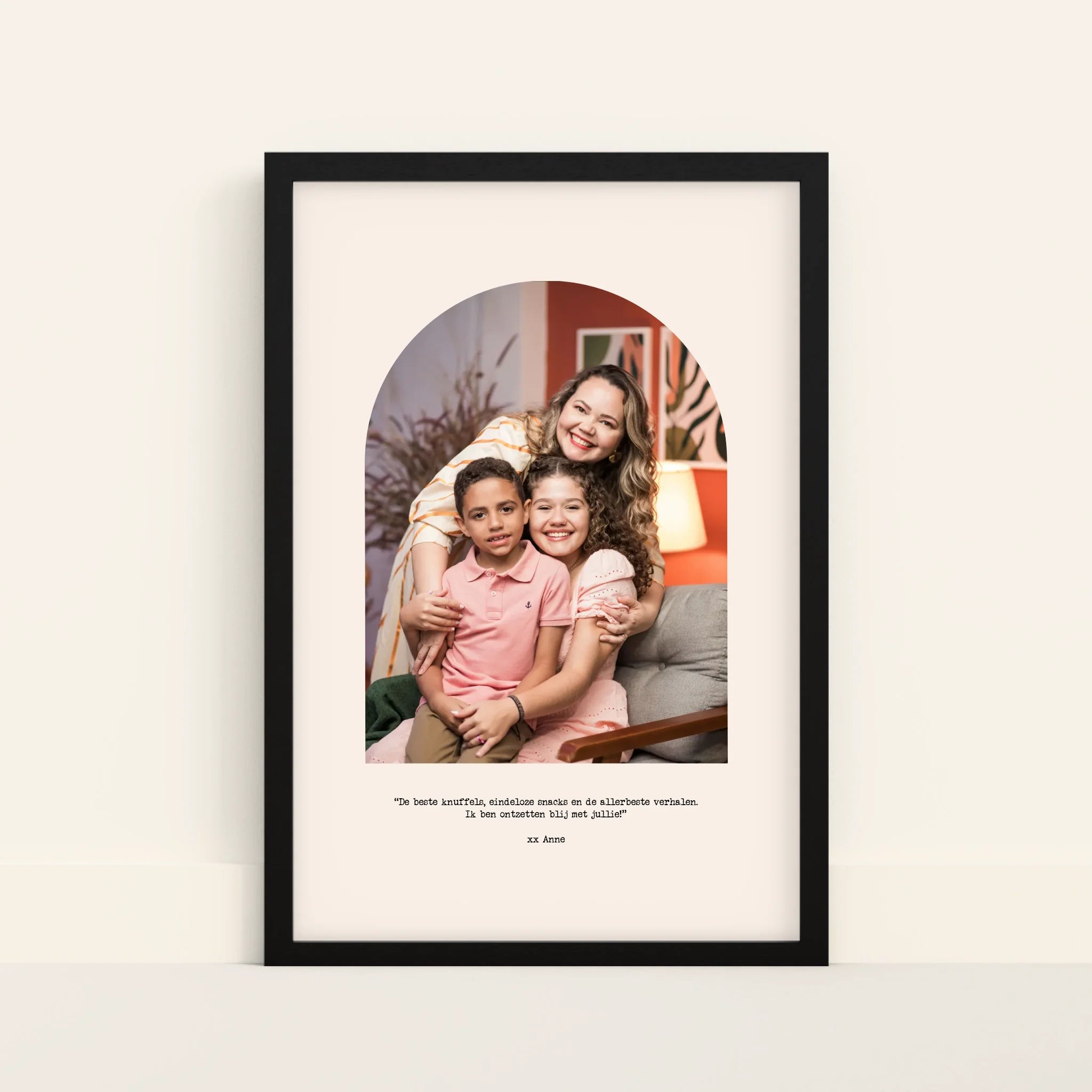 Mockup-Framed-Black-4060