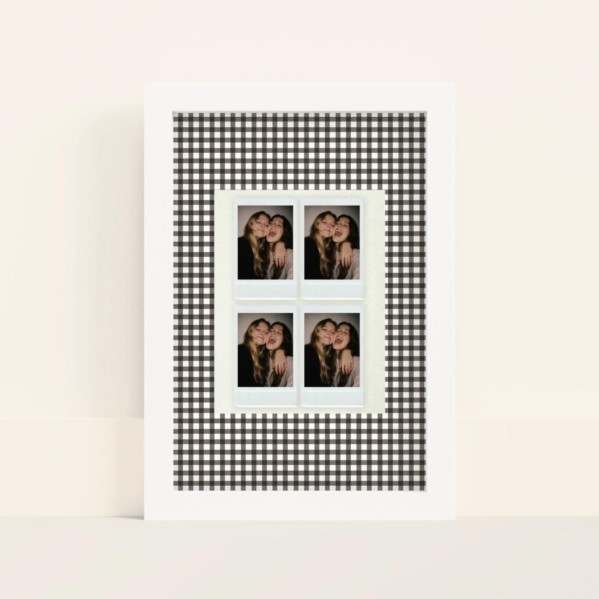 Mockup-Framed-White-2030