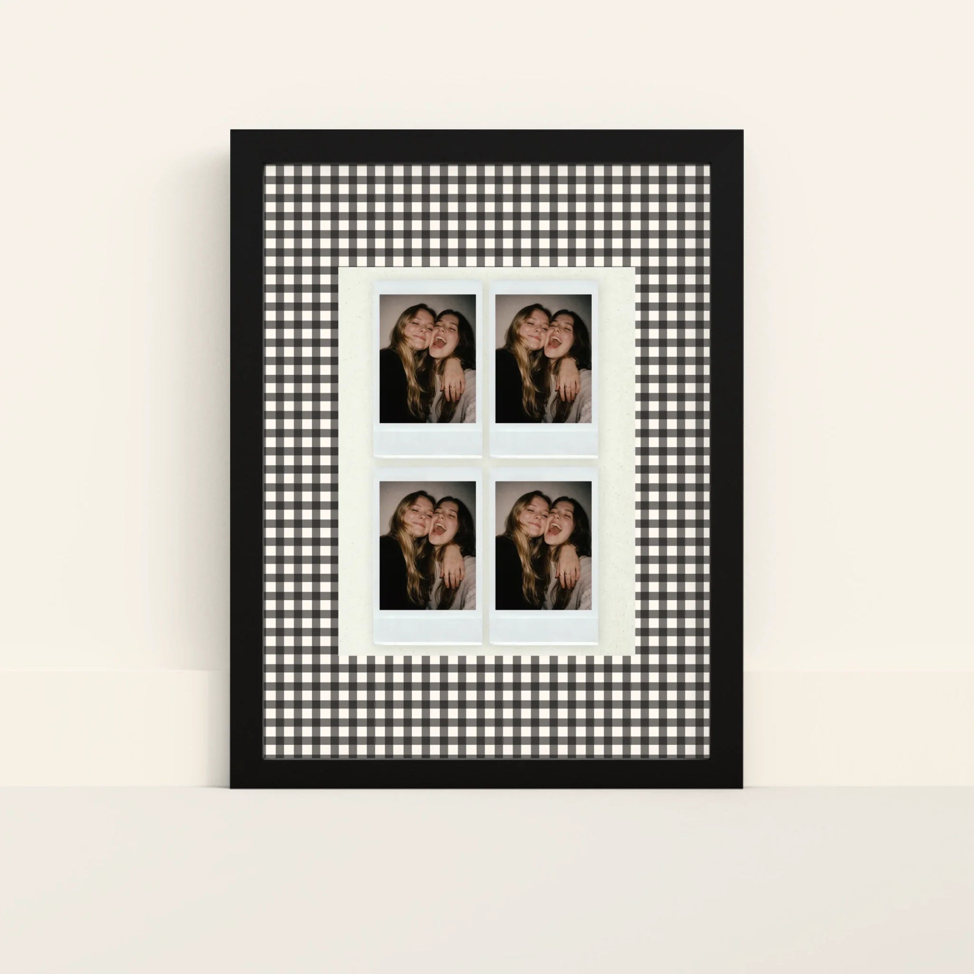 Mockup-Framed-Black-3040