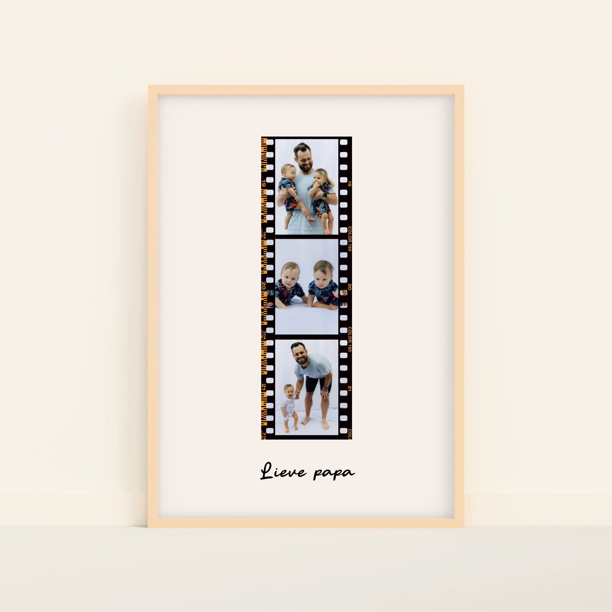 Mockup-Framed-Wood-70100