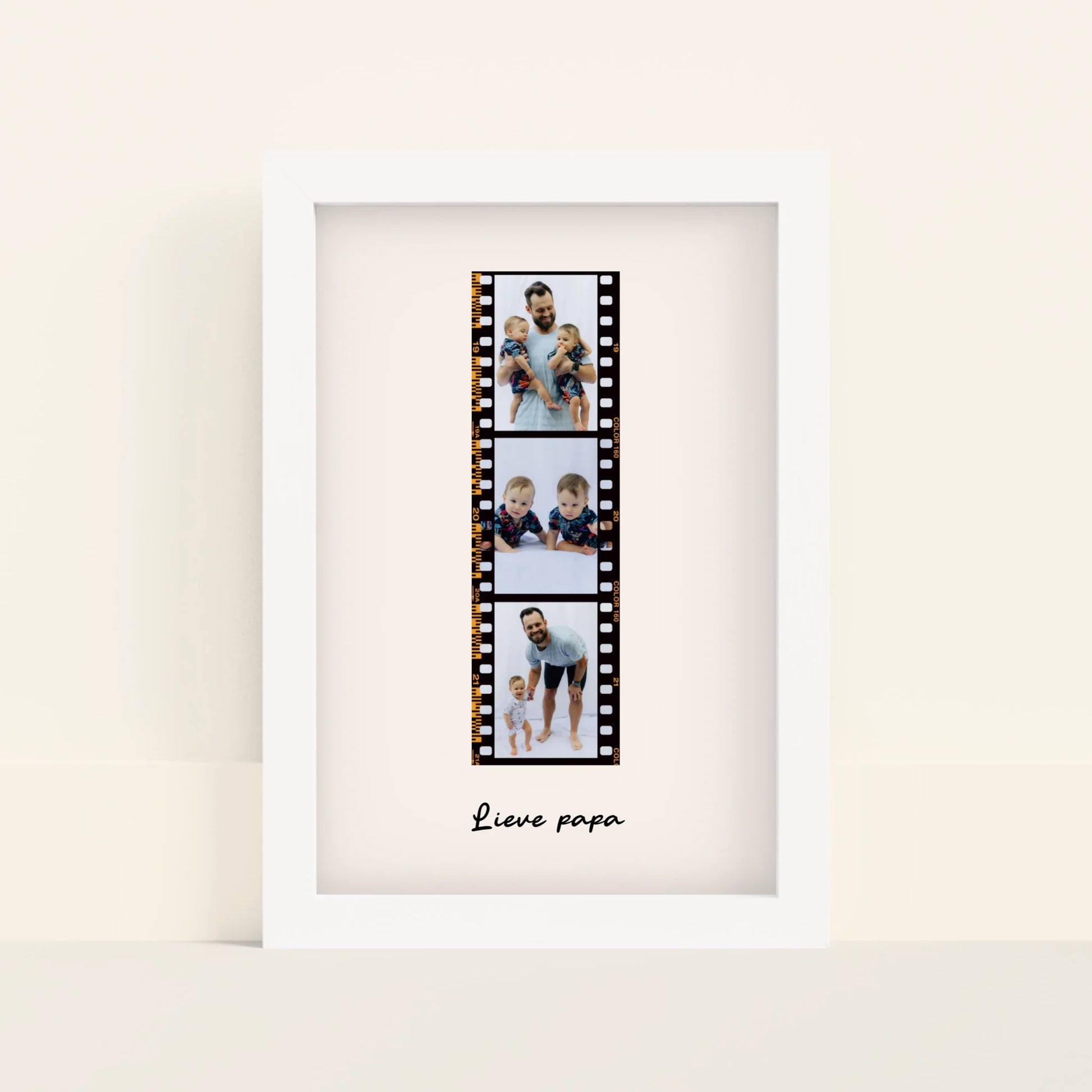 Mockup-Framed-White-2030
