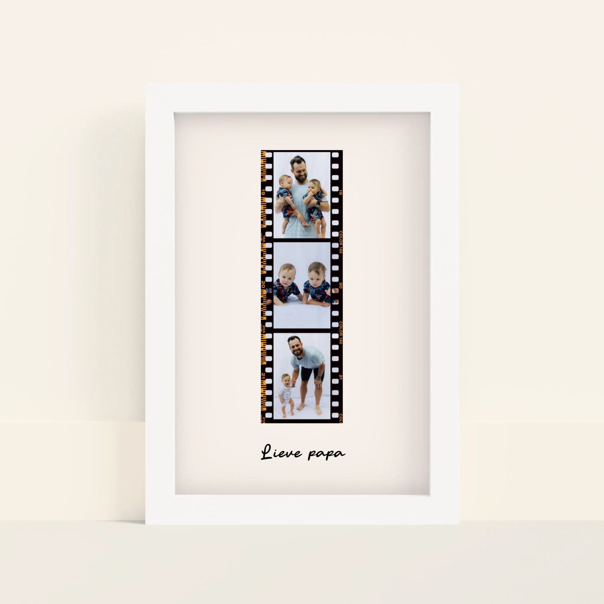 Mockup-Framed-White-2030
