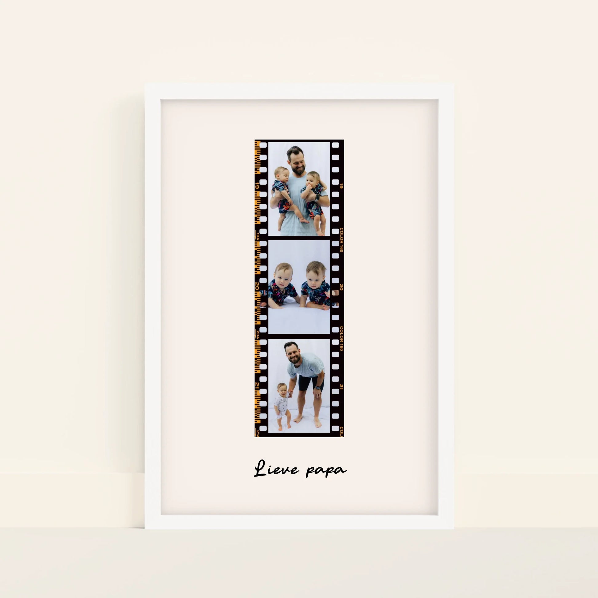 Mockup-Framed-White-4060