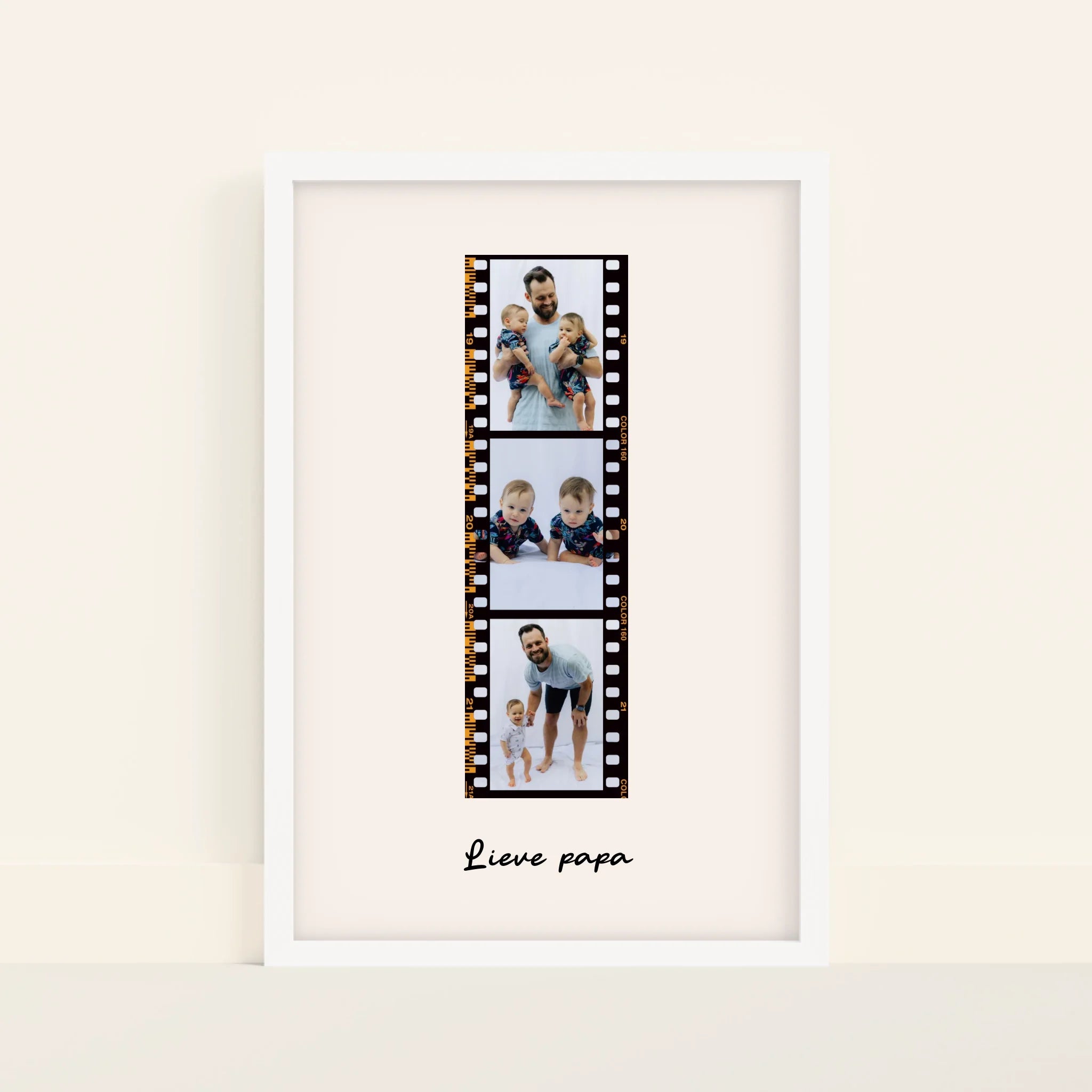 Mockup-Framed-White-4060