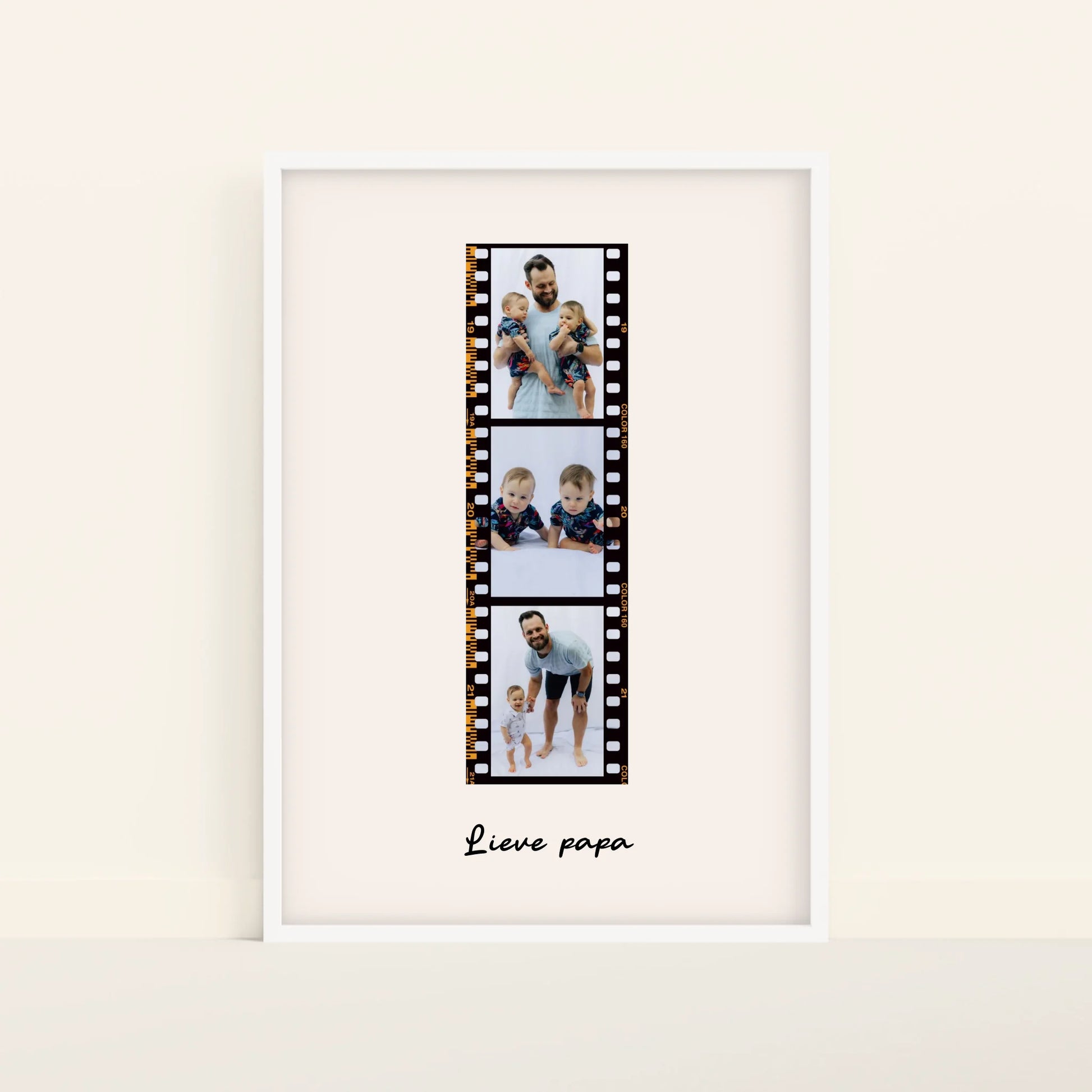 Mockup-Framed-White-70100