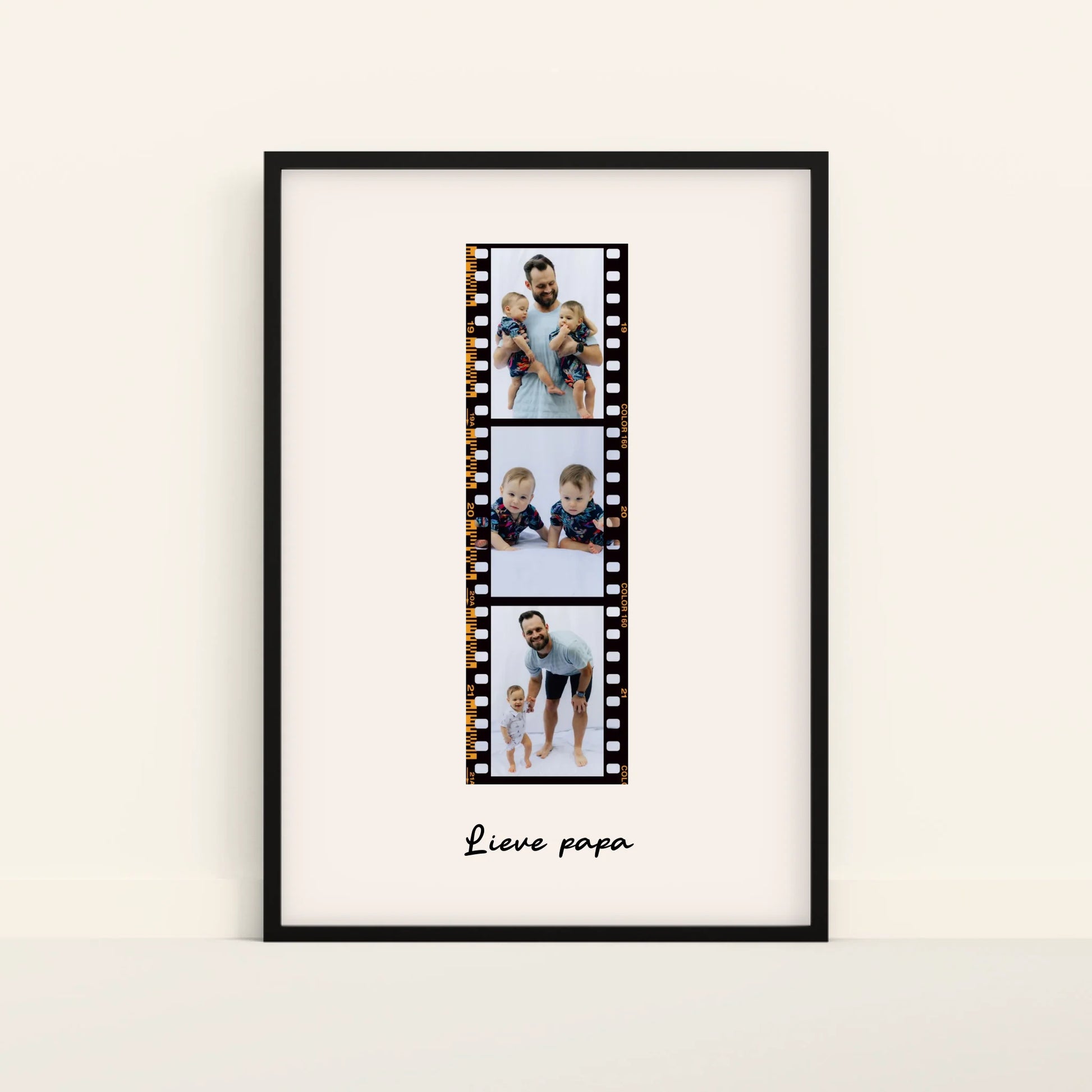 Mockup-Framed-Black-70100