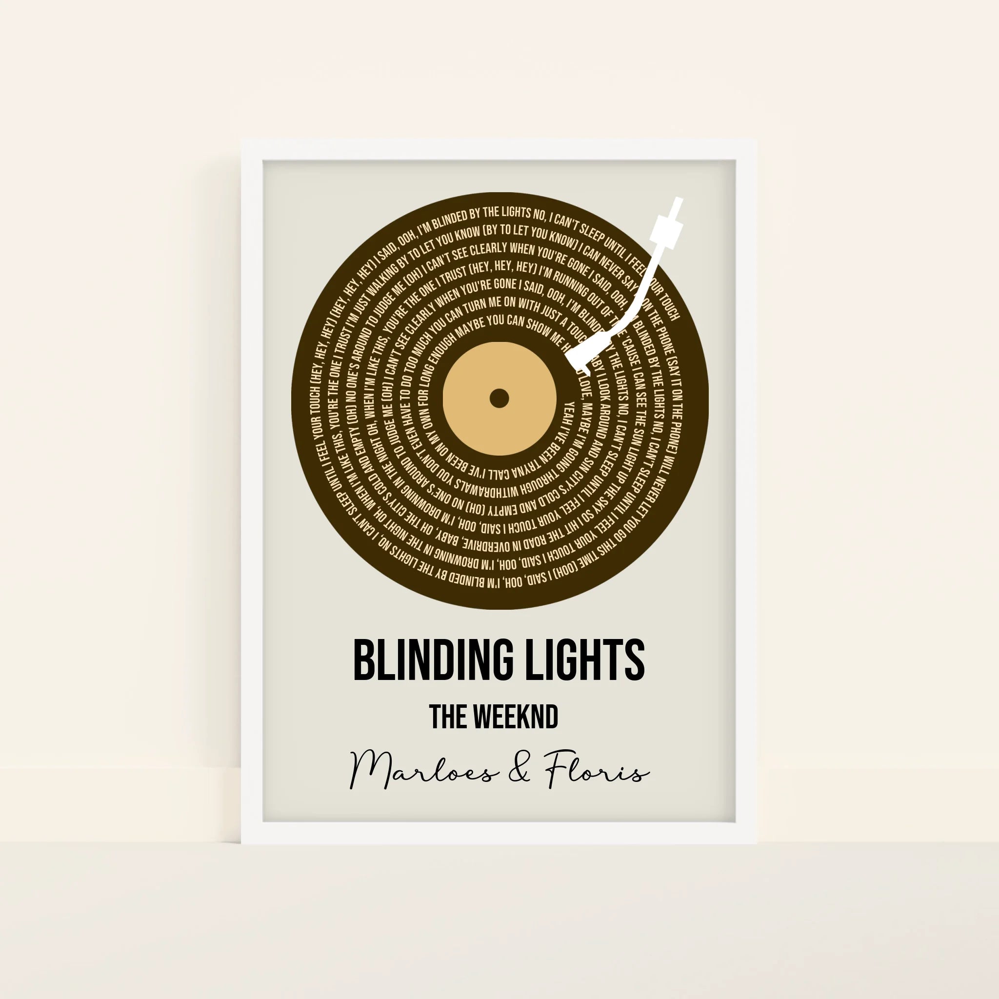 Mockup-Framed-White-5070