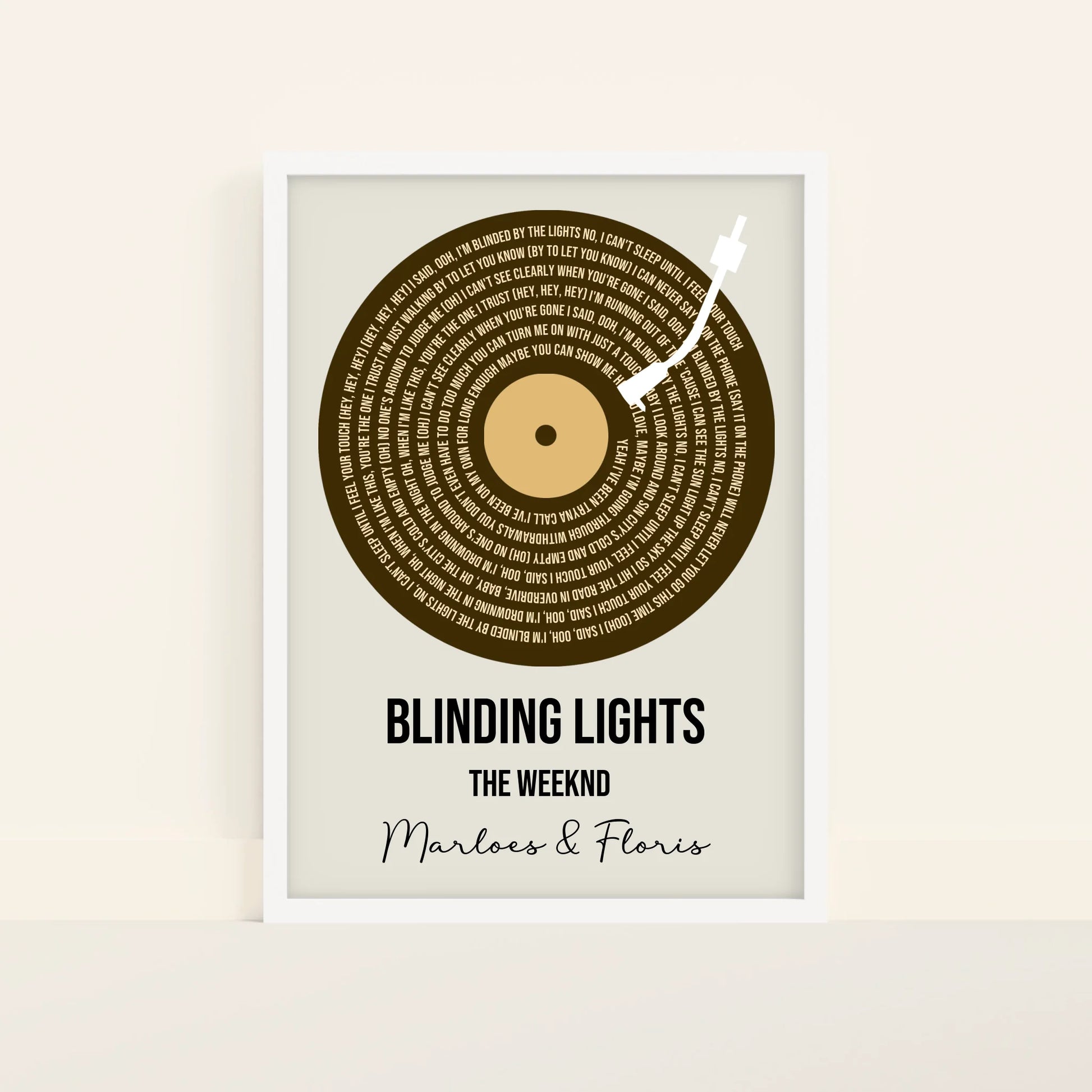 Mockup-Framed-White-5070