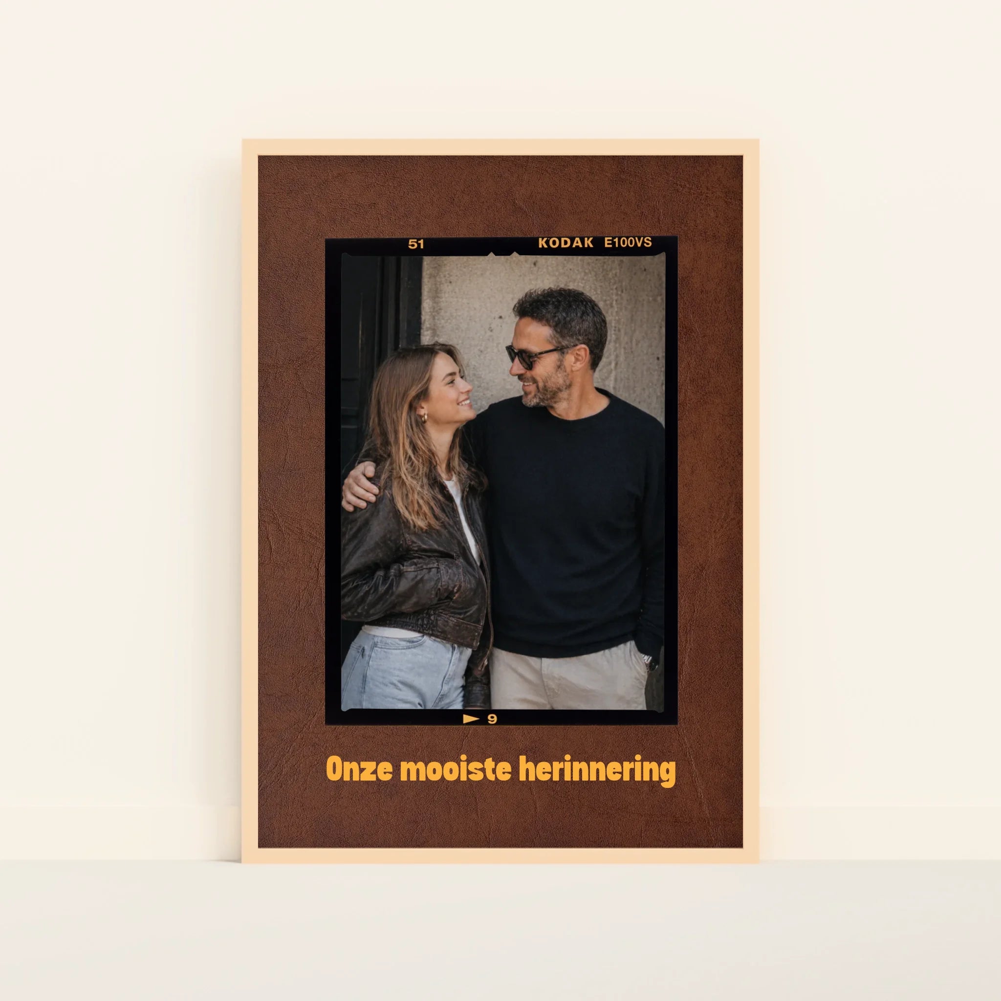 Mockup-Framed-Wood-70100