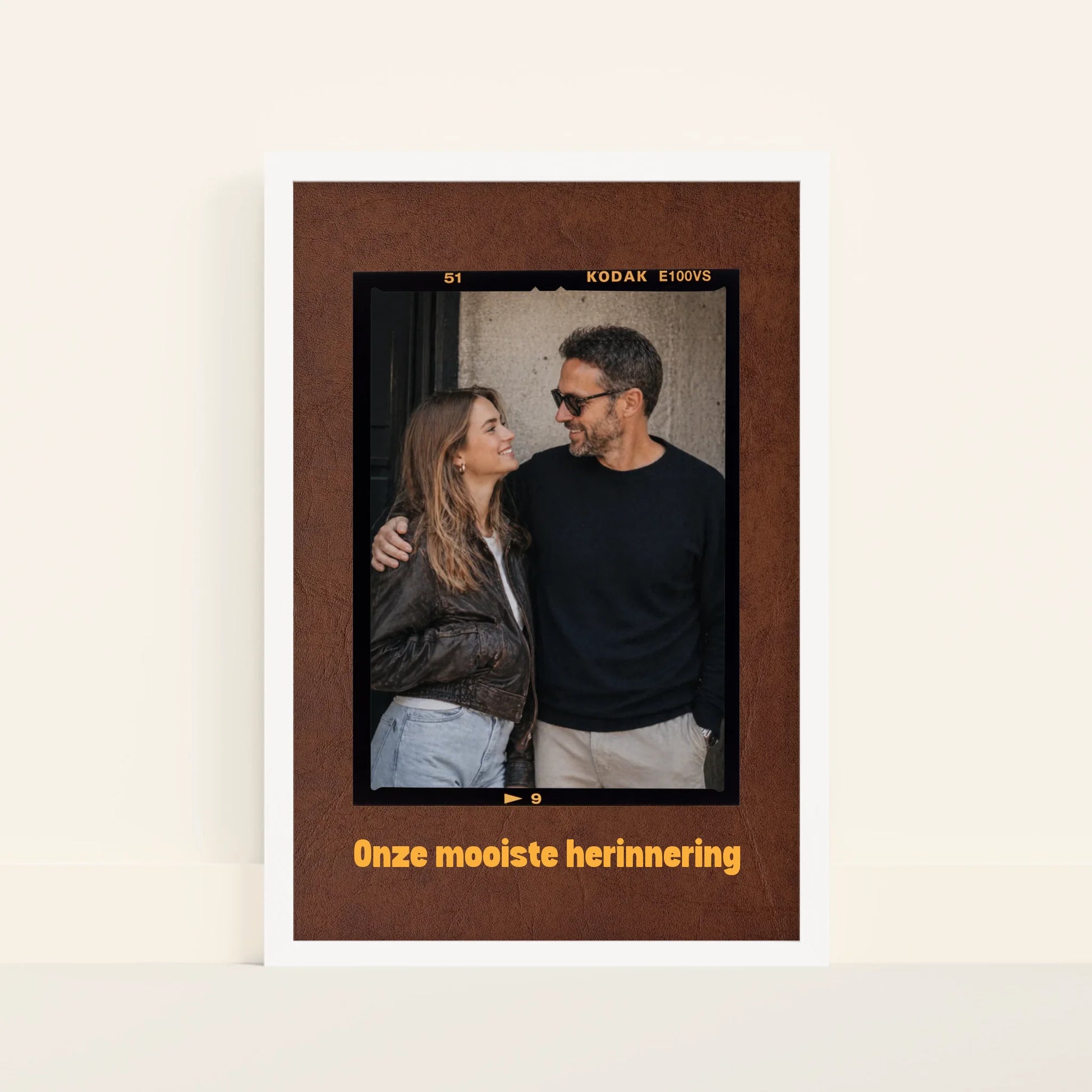 Mockup-Framed-White-4060