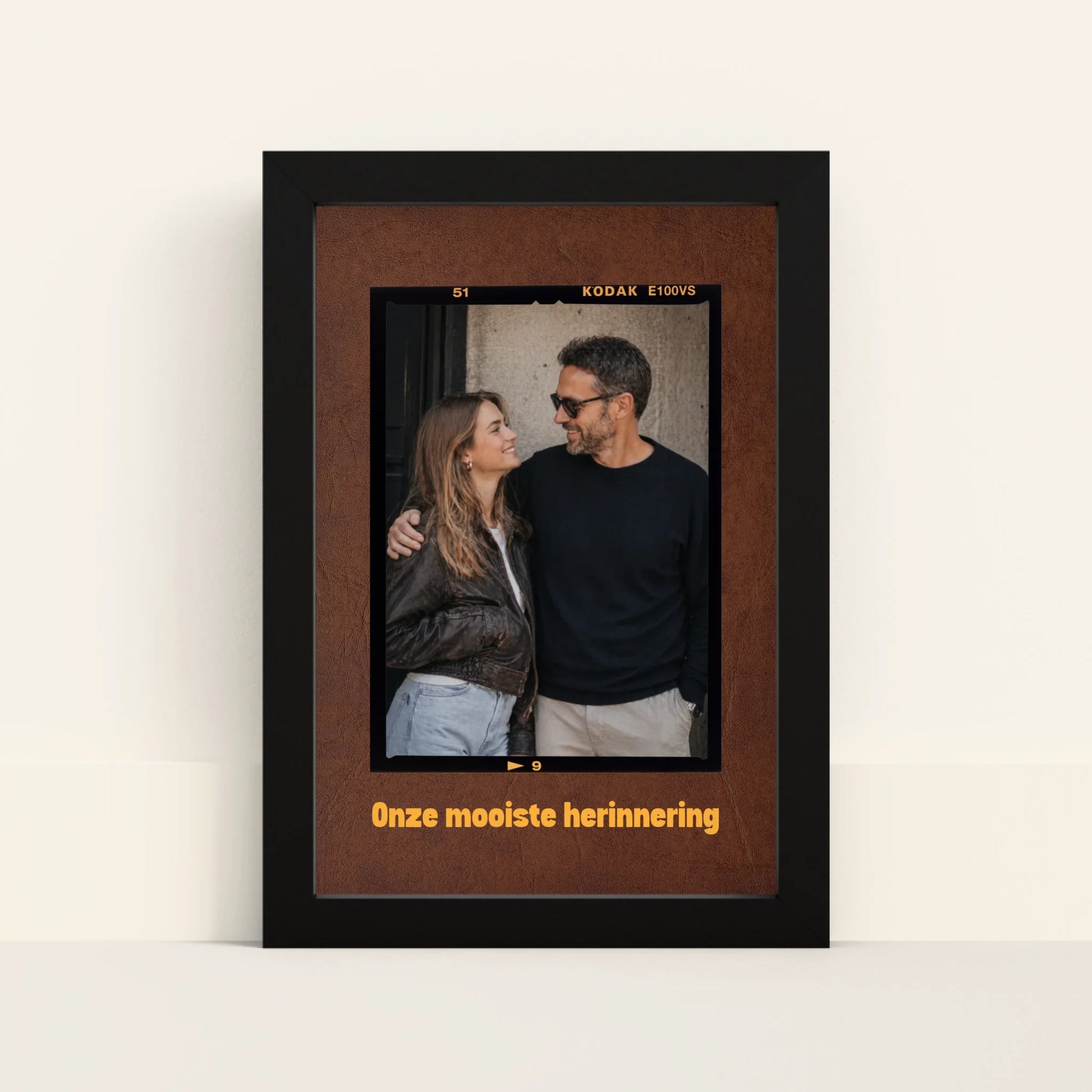 Mockup-Framed-Black-2030