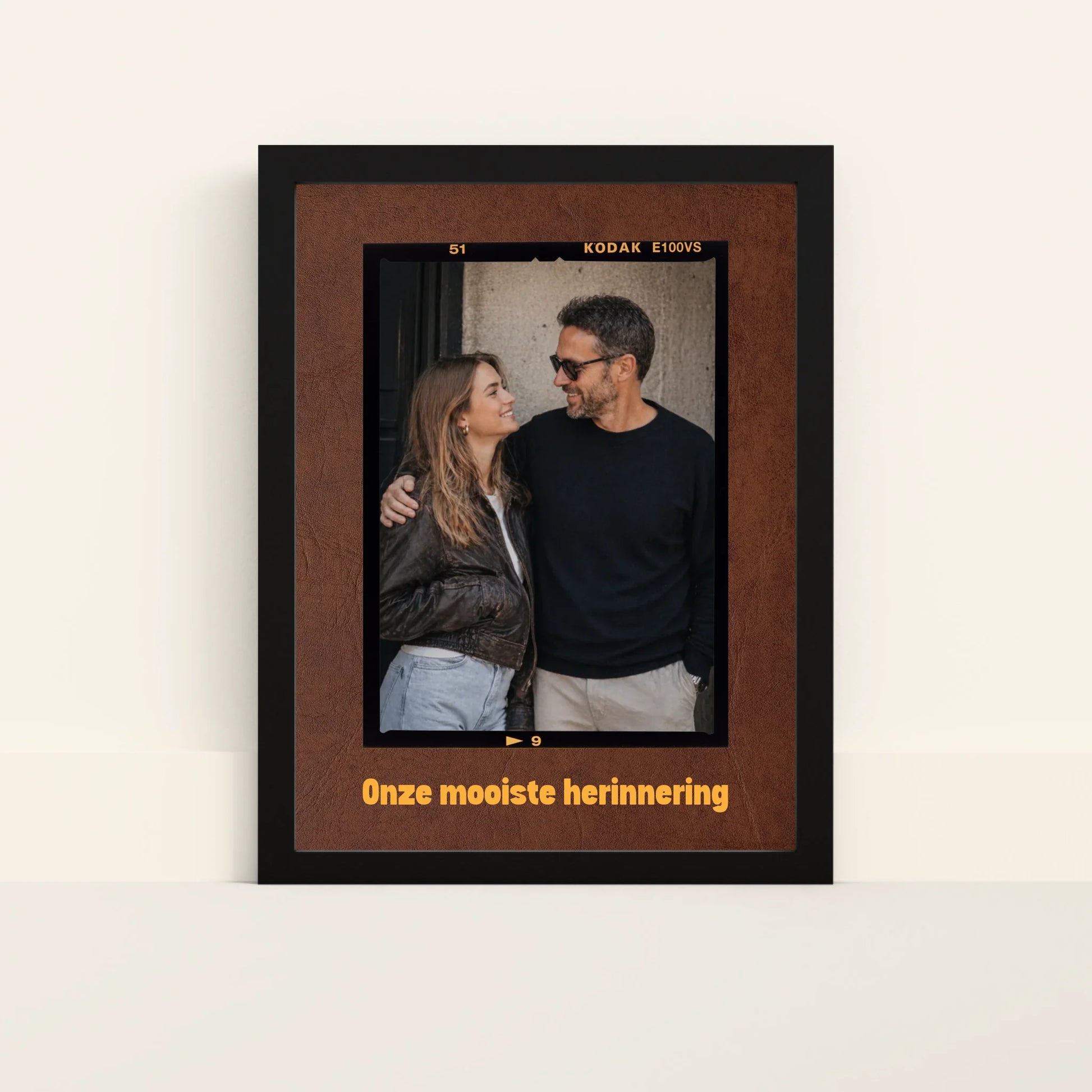 Mockup-Framed-Black-3040