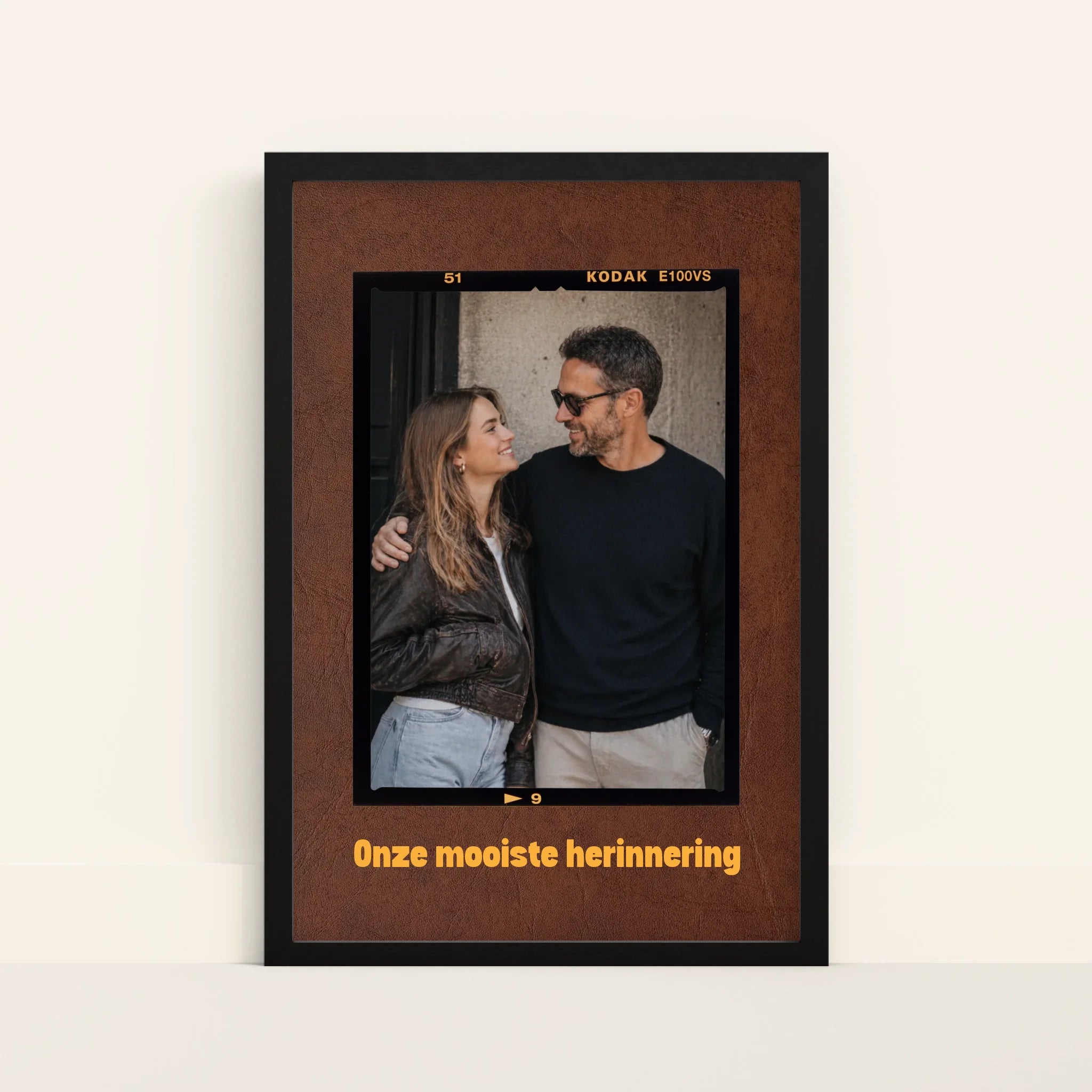 Mockup-Framed-Black-4060