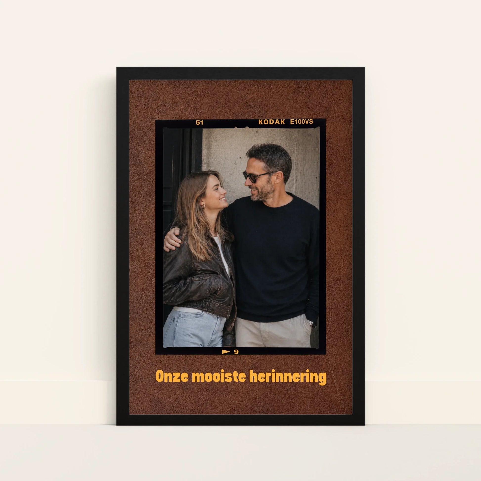Mockup-Framed-Black-4060