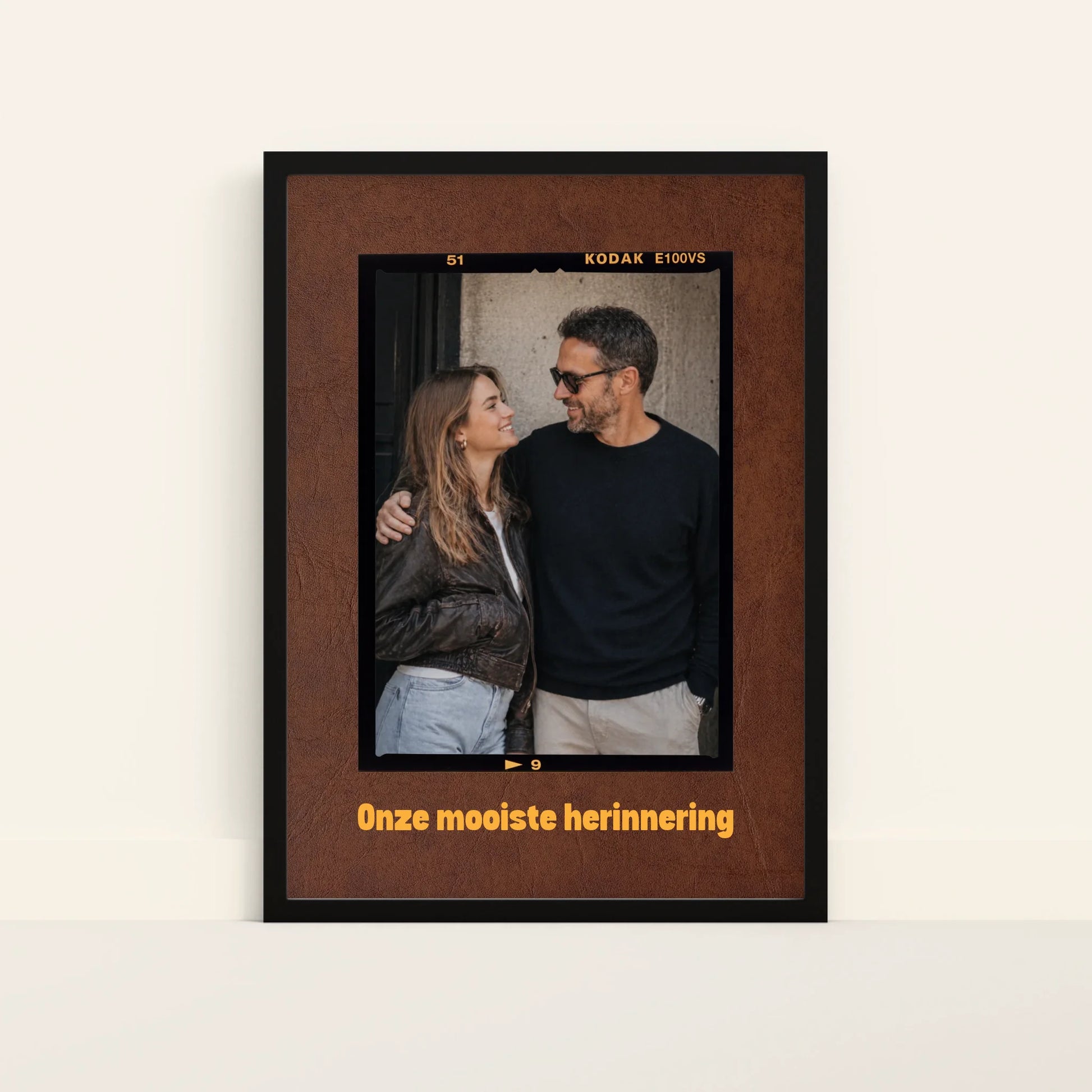 Mockup-Framed-Black-5070