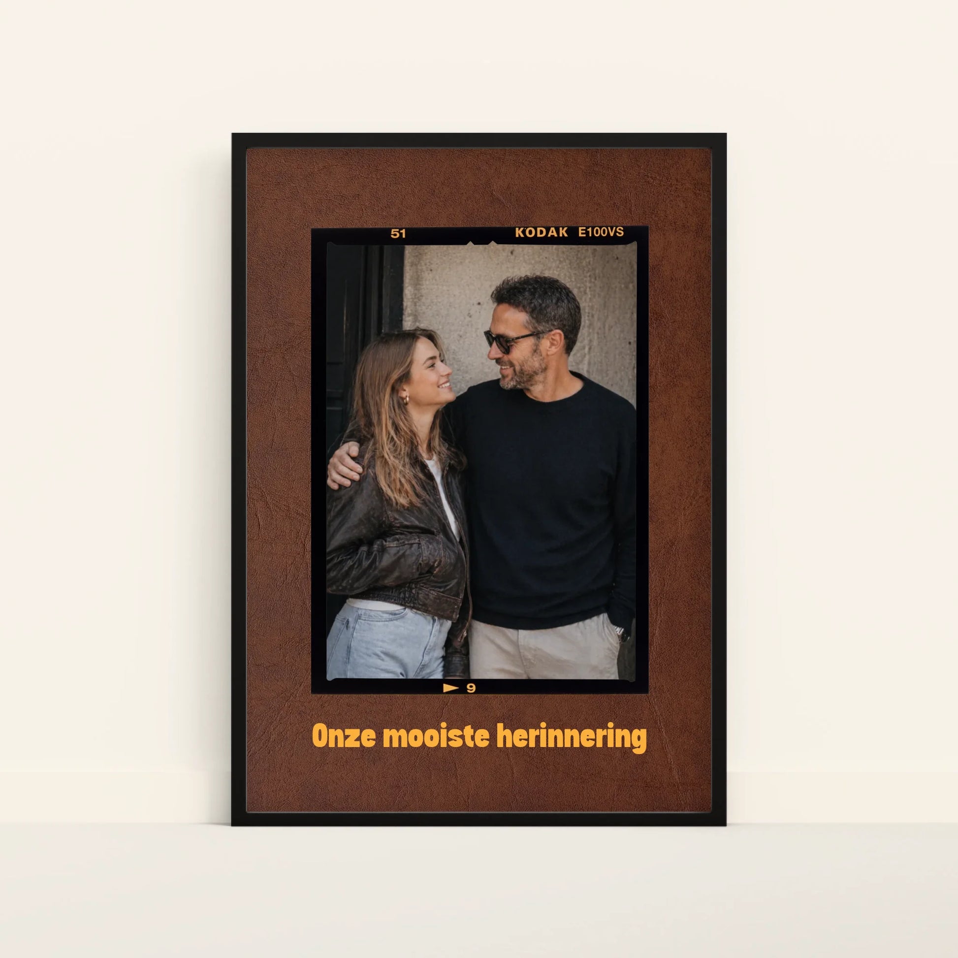 Mockup-Framed-Black-70100