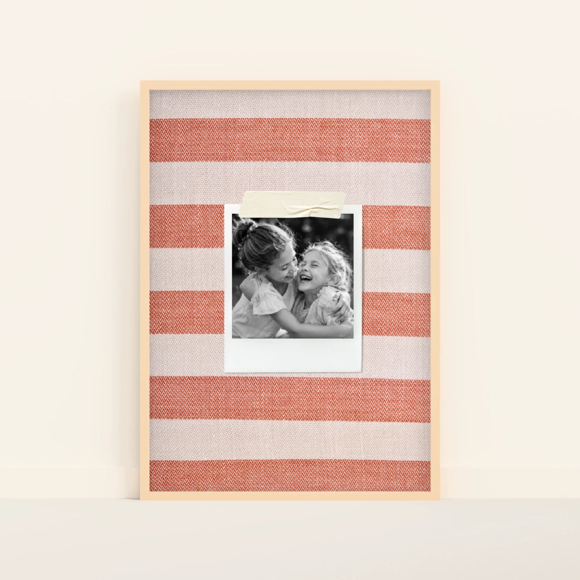 Mockup-Framed-Wood-70100