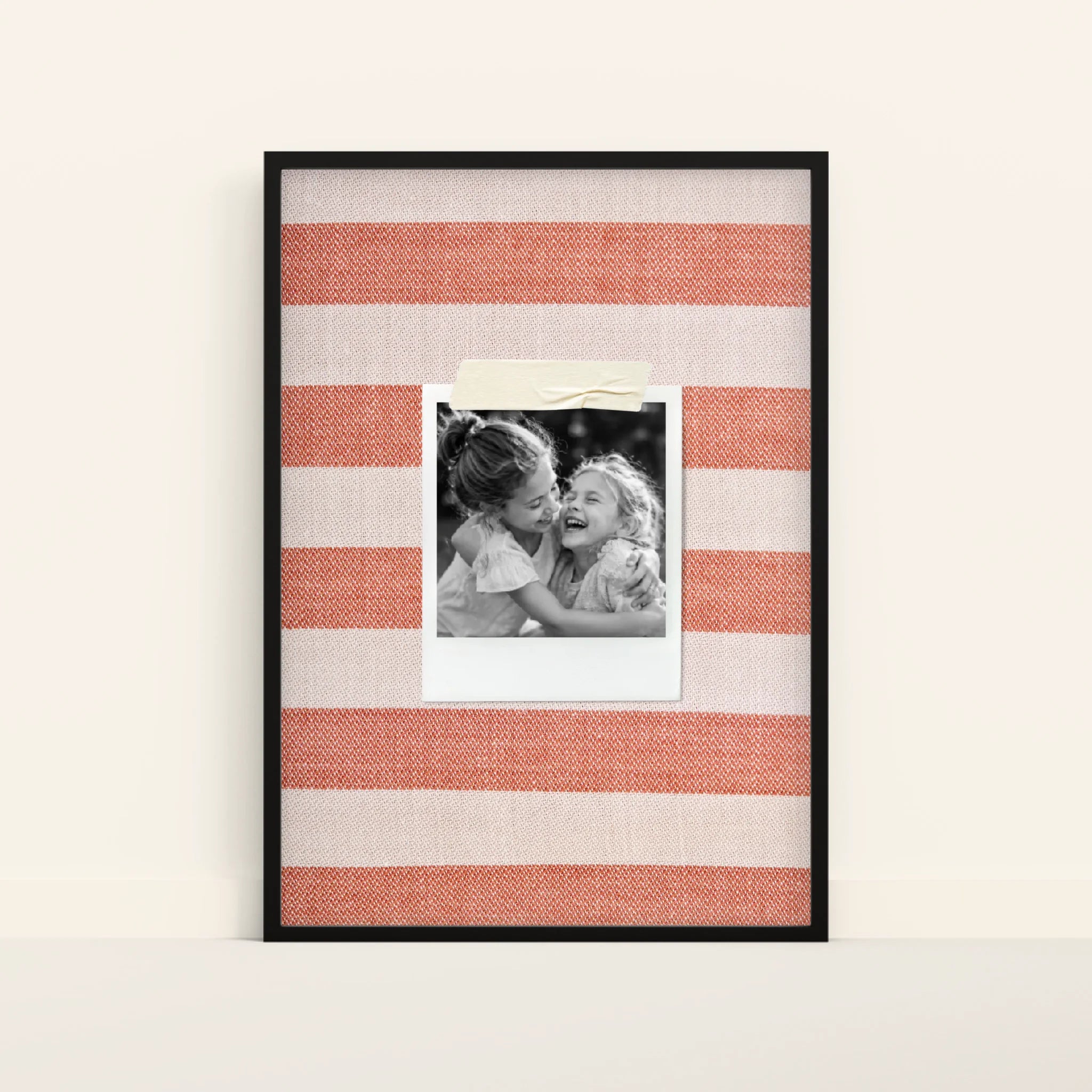 Mockup-Framed-Black-70100