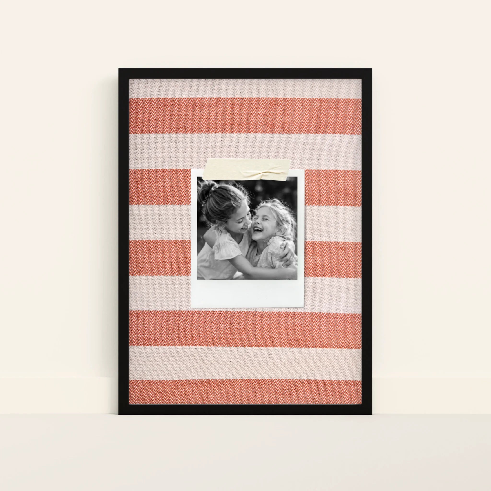 Mockup-Framed-Black-5070
