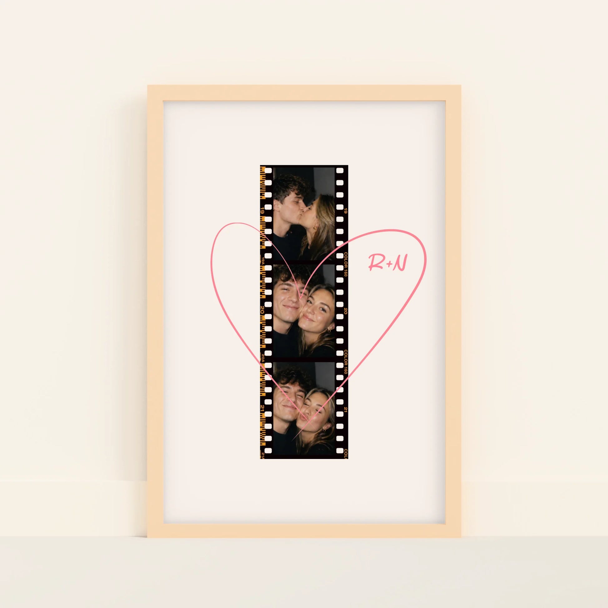 Mockup-Framed-Wood-4060