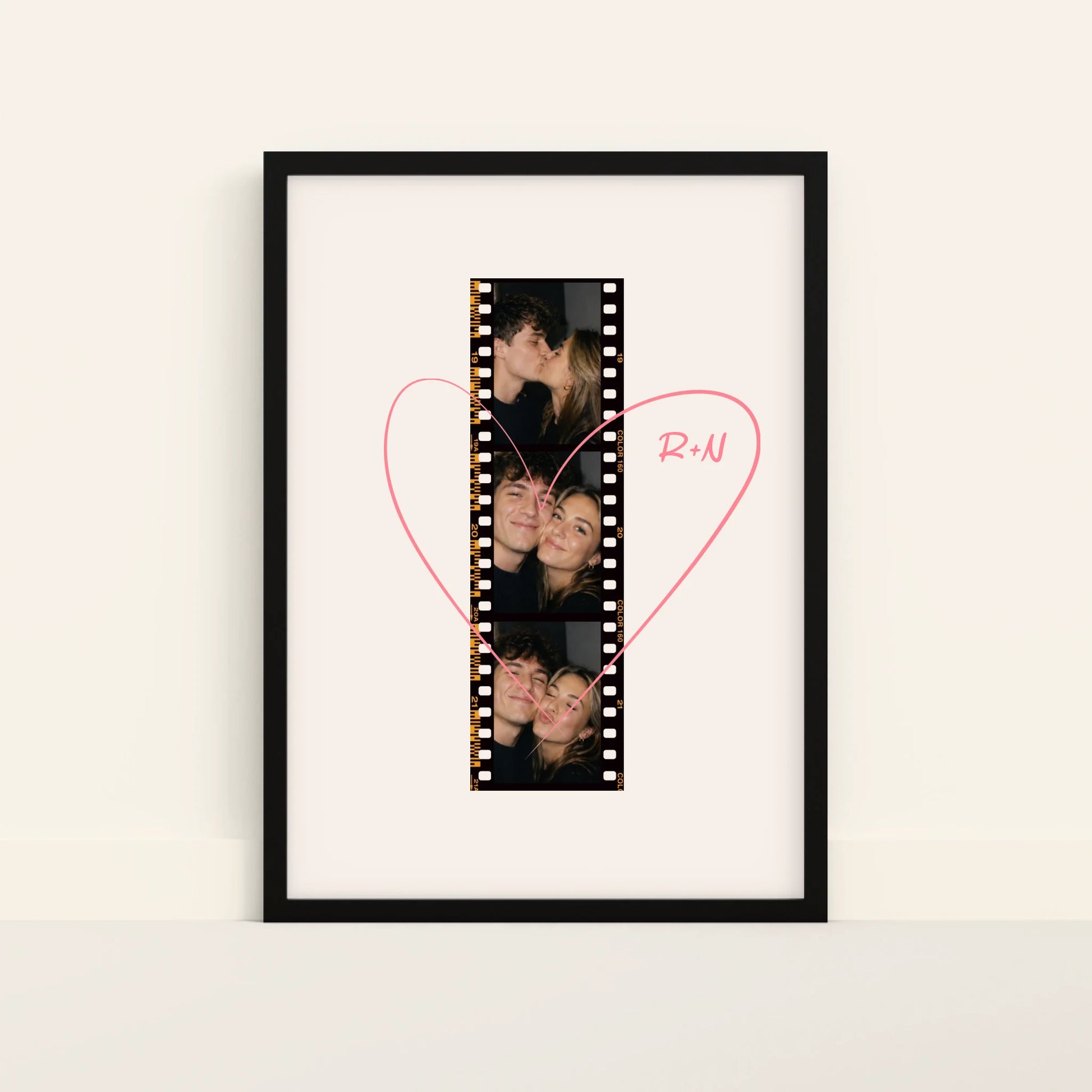 Mockup-Framed-Black-5070