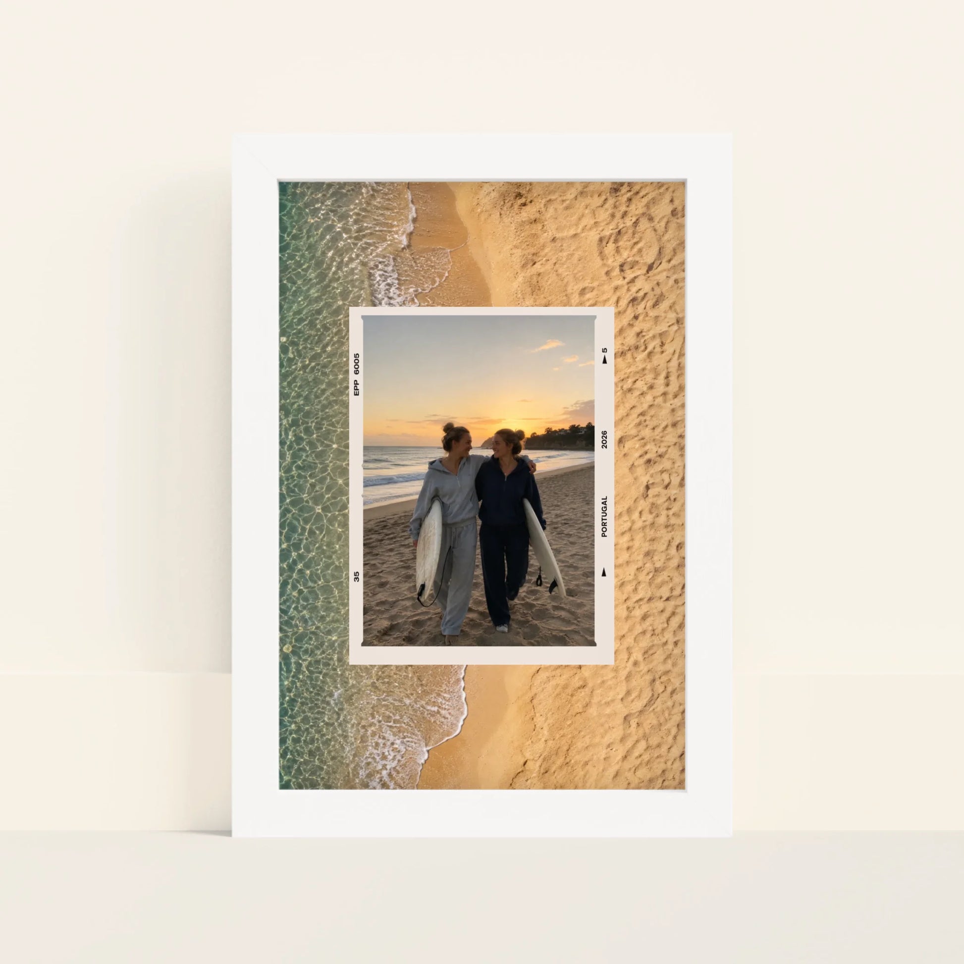 Mockup-Framed-White-2030