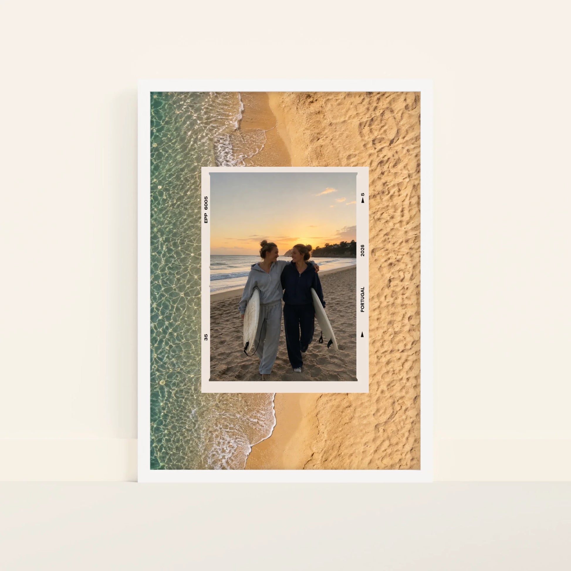 Mockup-Framed-White-5070