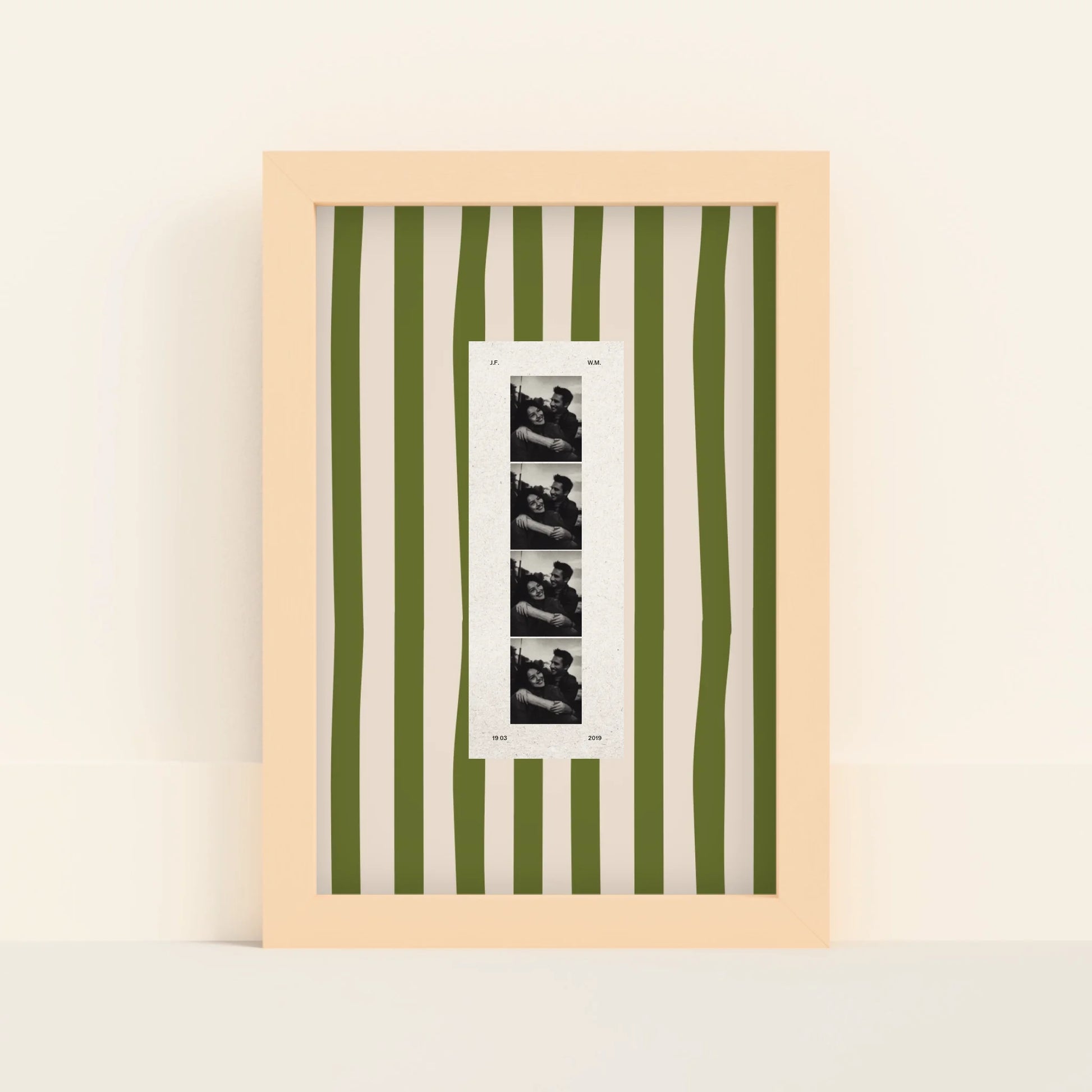 Mockup-Framed-Wood-2030
