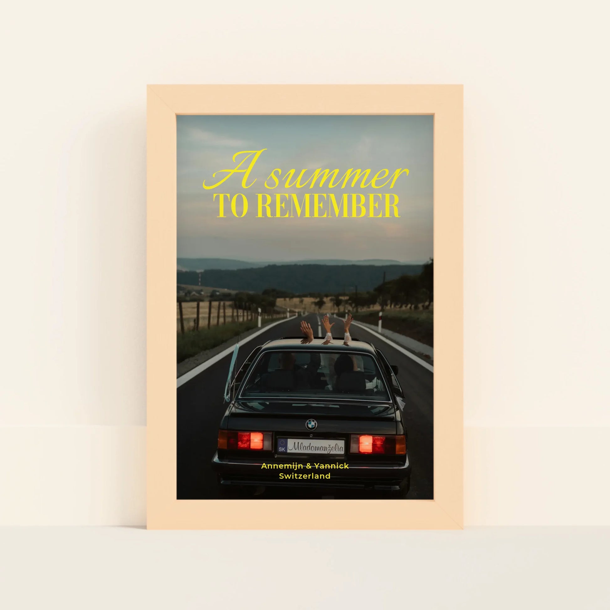 Mockup-Framed-Wood-2030