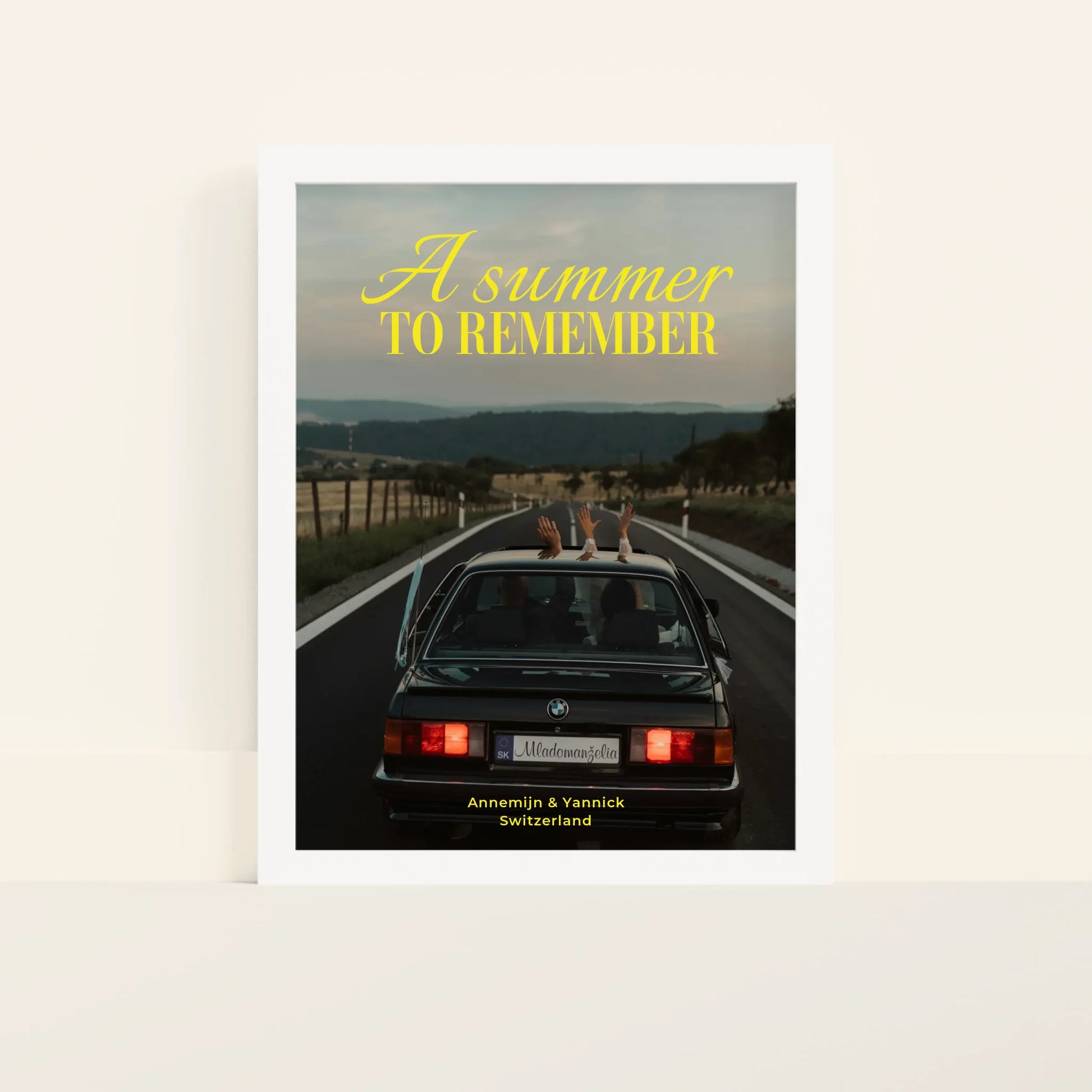 Mockup-Framed-White-3040