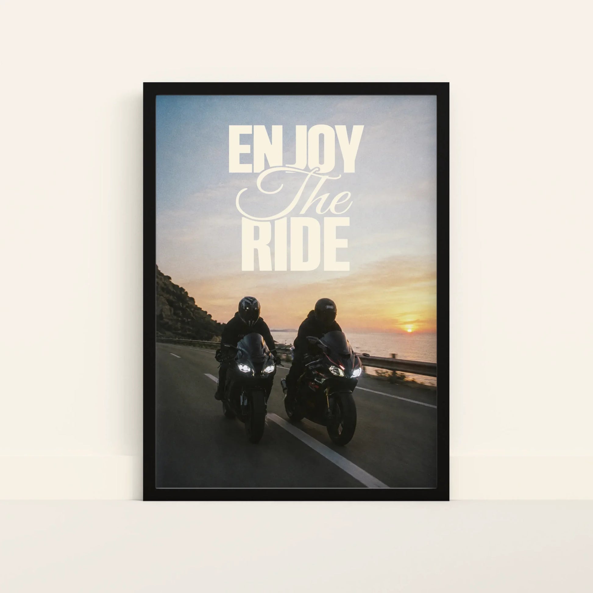 Mockup-Framed-Black-5070