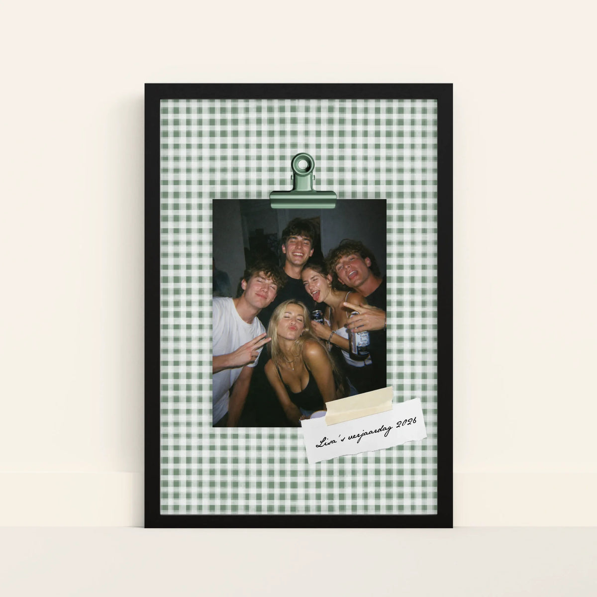 Mockup-Framed-Black-4060