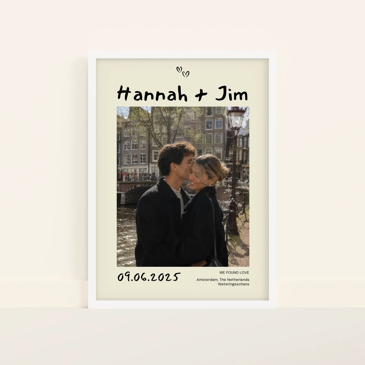 Mockup-Framed-White-5070
