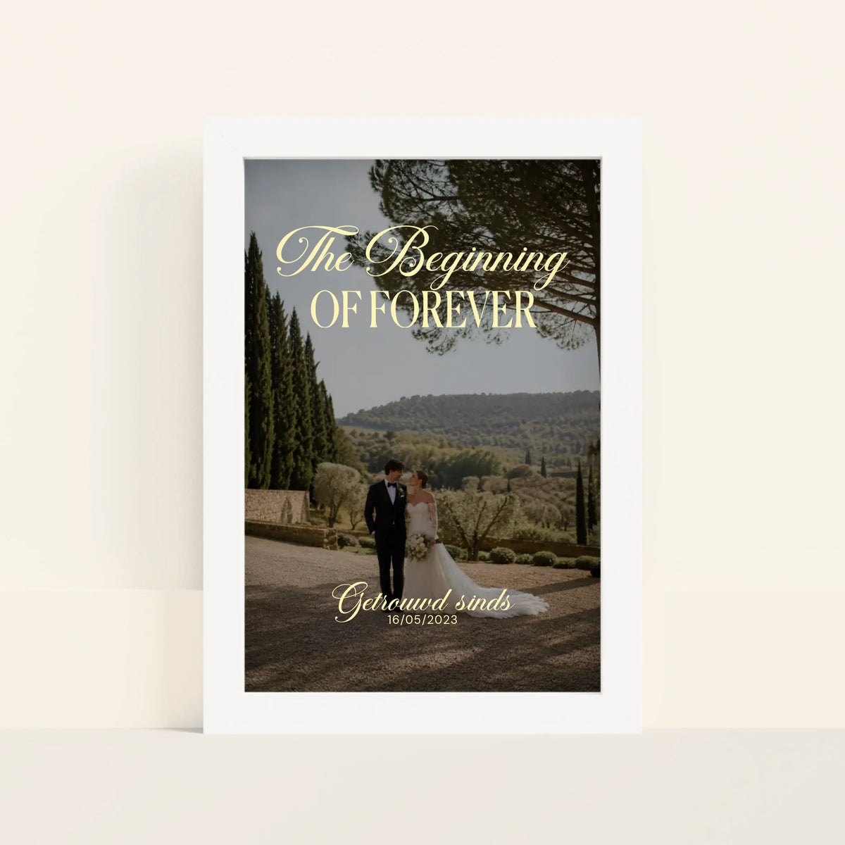 Mockup-Framed-White-2030